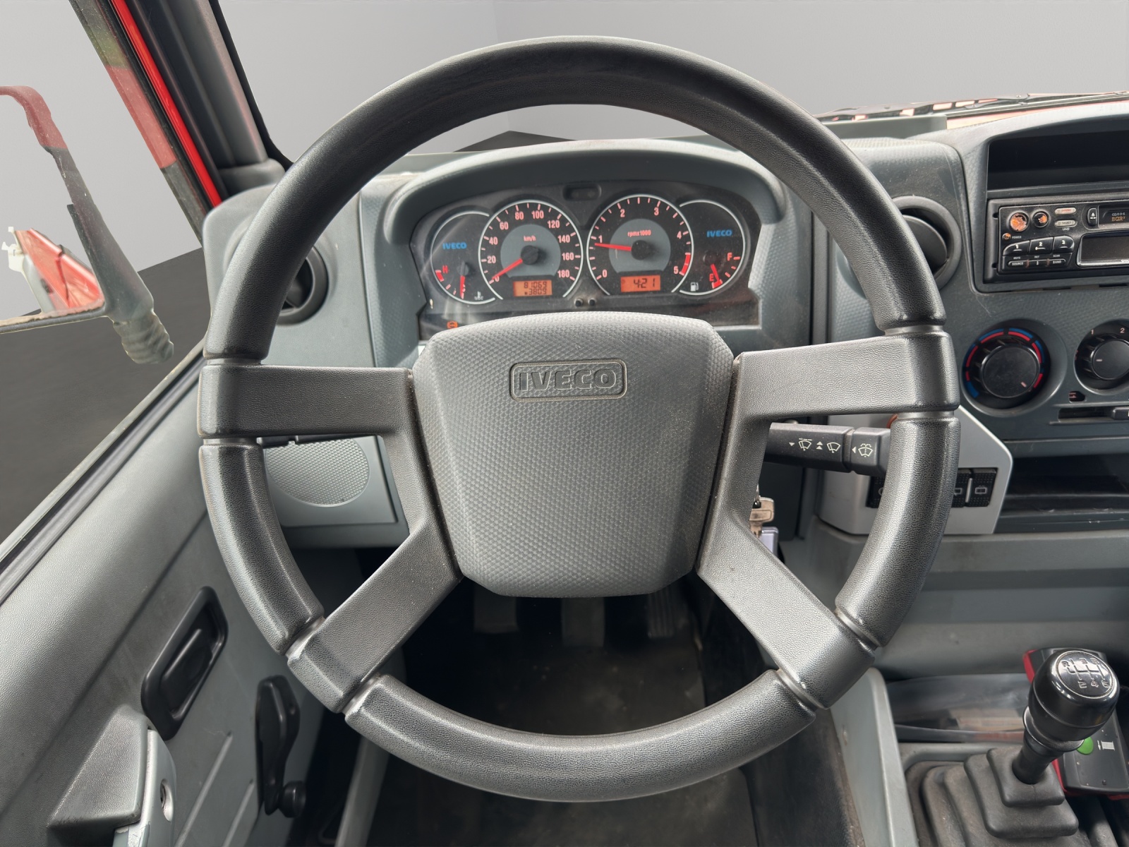 IVECO Massif 3.0 HPT Stationw.-image-17