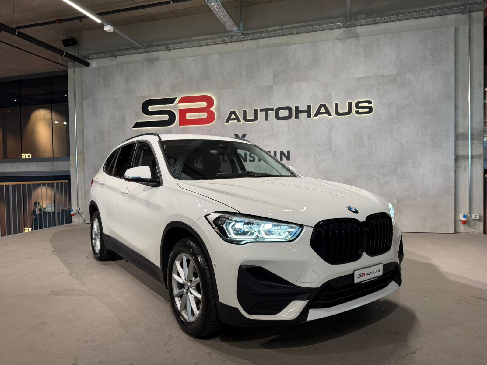 BMW X1 xDrive 18d xLine Fleet Edition Steptronic-showroom-element-1