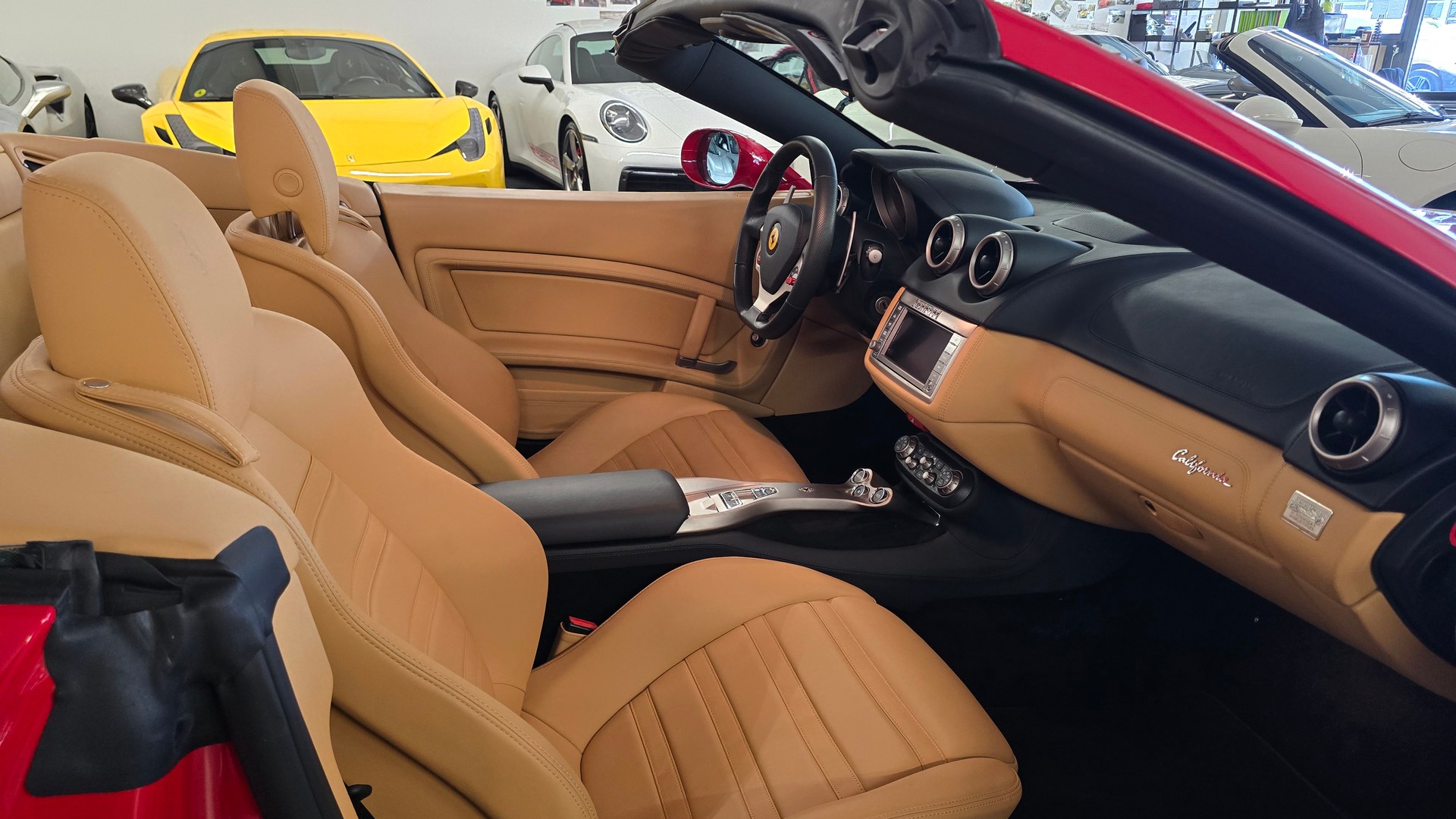 FERRARI California 4.3 V8-image-18