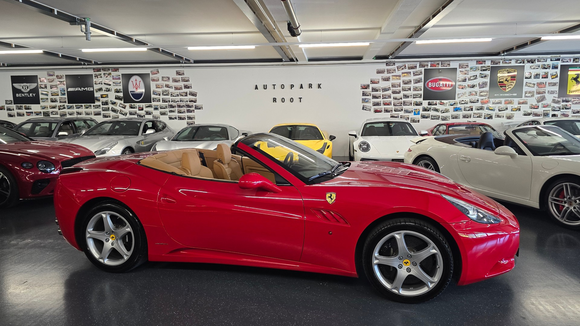 FERRARI California 4.3 V8-showroom-element-2