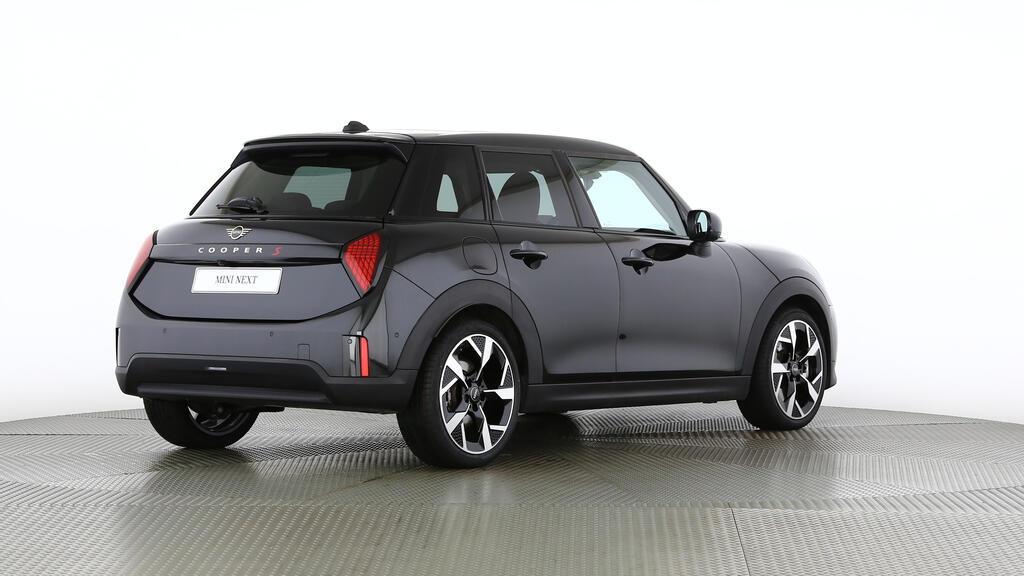 MINI Cooper 5 door S-showroom-element-3