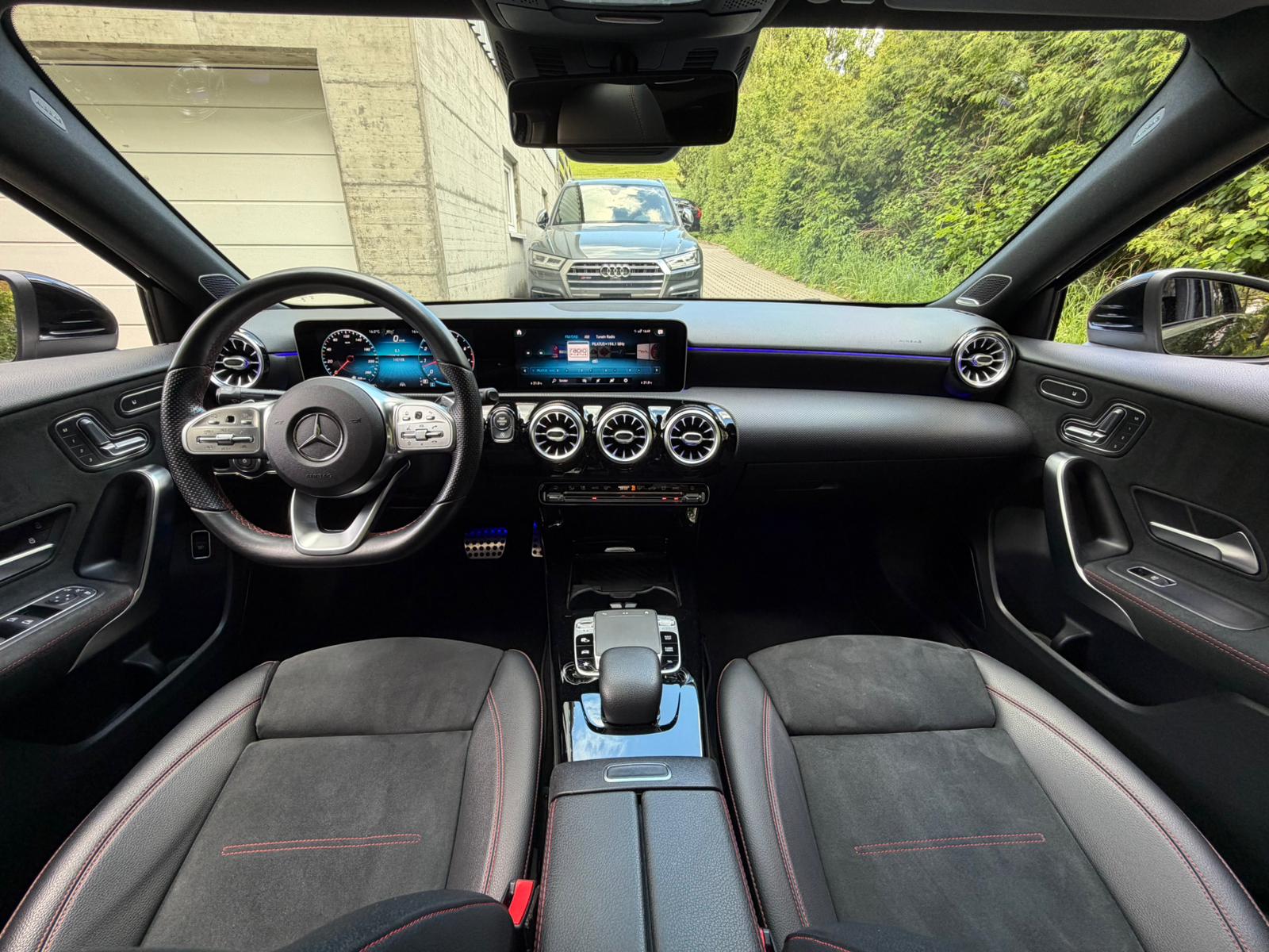 MERCEDES-BENZ A 250 4Matic AMG Line 4Matic 7G-DCT-image-18