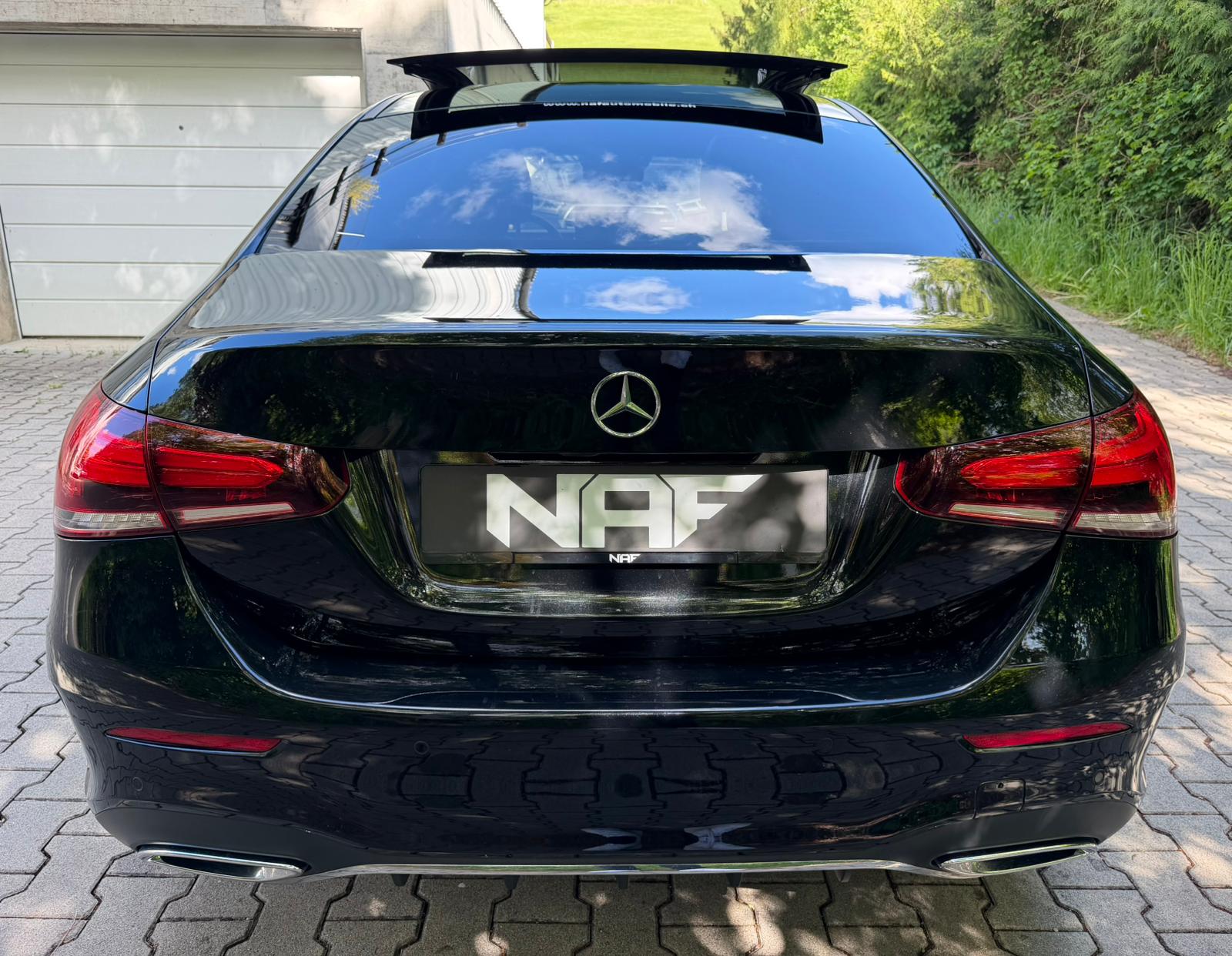 MERCEDES-BENZ A 250 4Matic AMG Line 4Matic 7G-DCT-showroom-element-3
