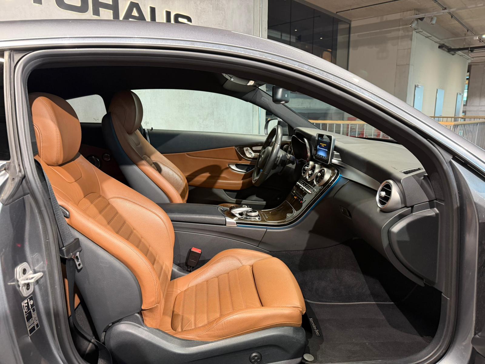 MERCEDES-BENZ C 400 Coupé 4Matic 9G-tronic-image-14