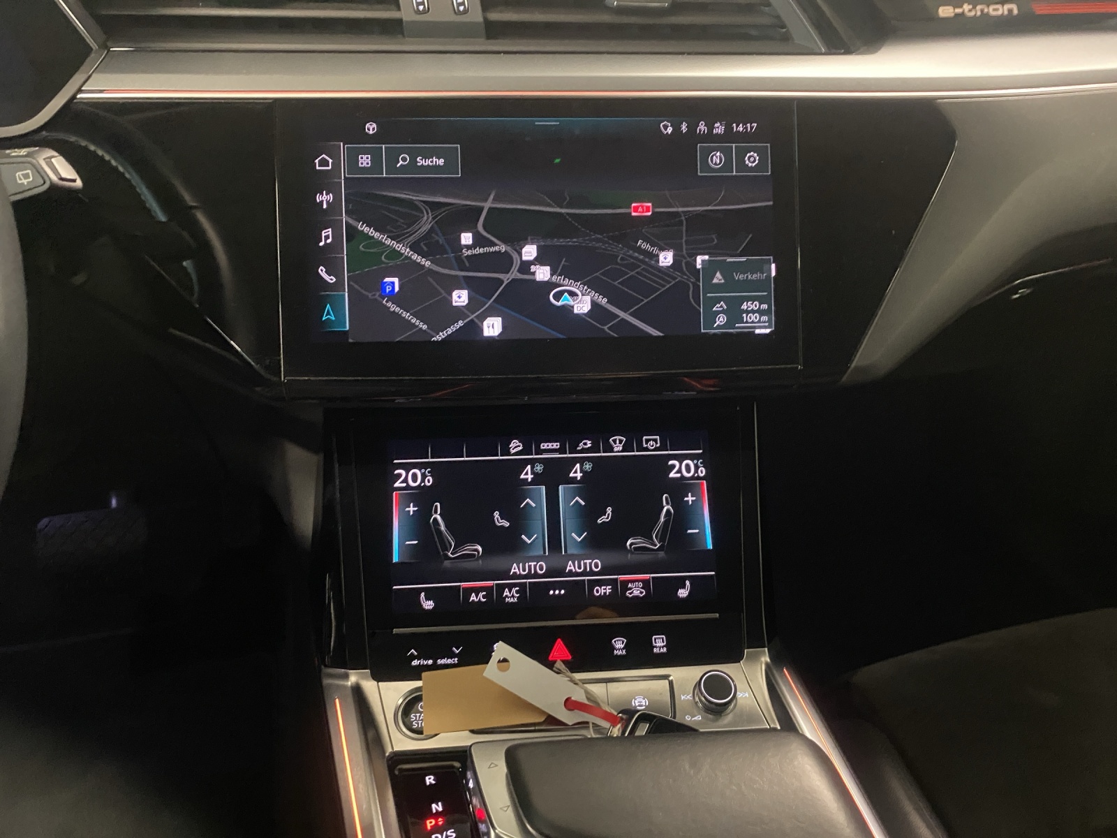 AUDI e-tron 55 Advanced quattro-image-11