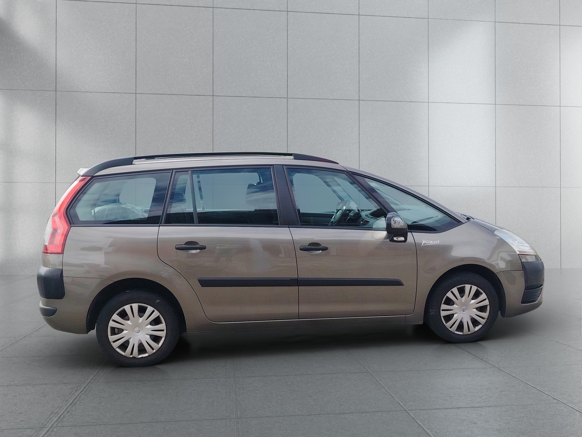 CITROEN Grand C4 Picasso 1.6 HDI 16V Dynamique BMP6-image-3