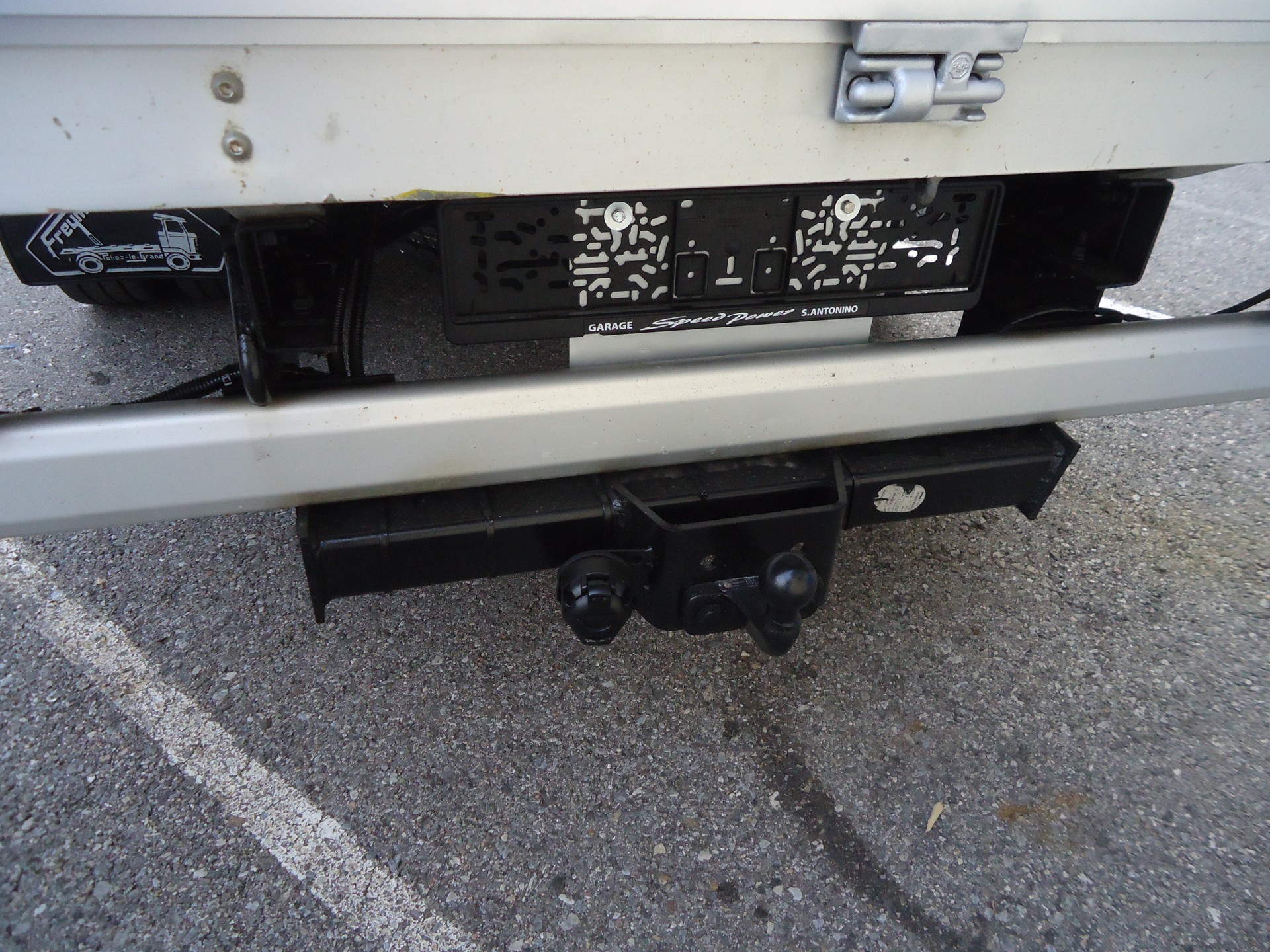 TOYOTA Dyna 150 MWB - Ponte Fisso in Alluminio - Gancio di Traino.-image-3