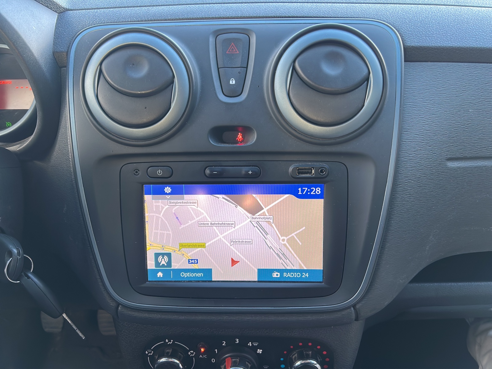 DACIA Dokker 1.2 T Stepway-image-10
