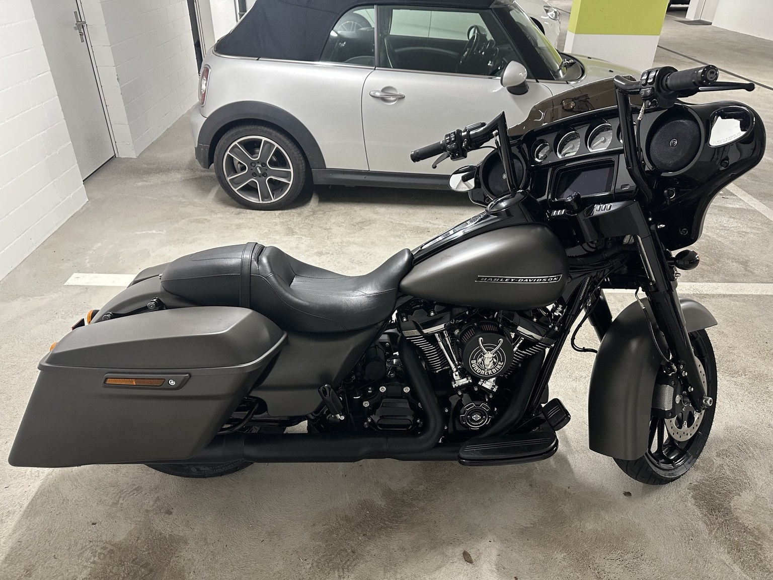 HARLEY-DAVIDSON FLHXS Street Glide Special 114-image-3