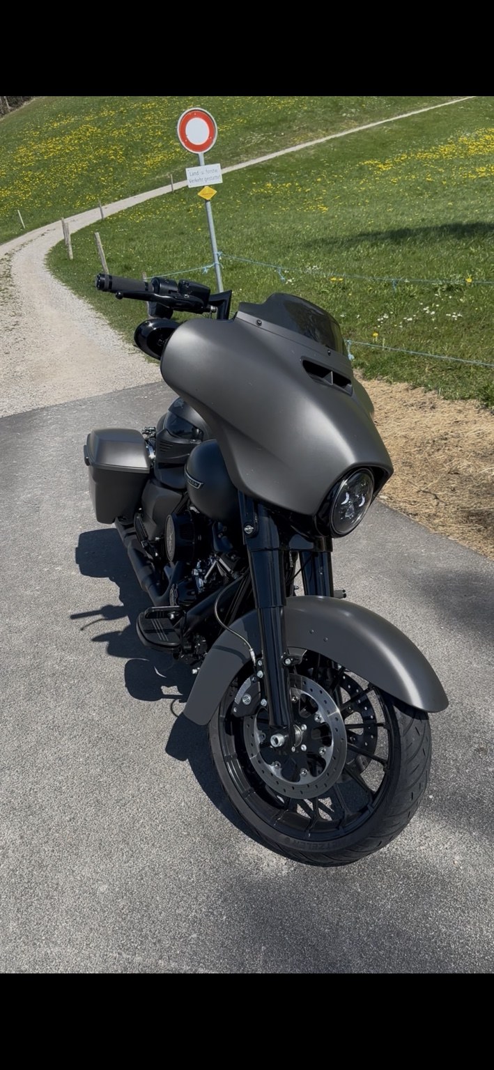 HARLEY-DAVIDSON FLHXS Street Glide Special 114-image-1