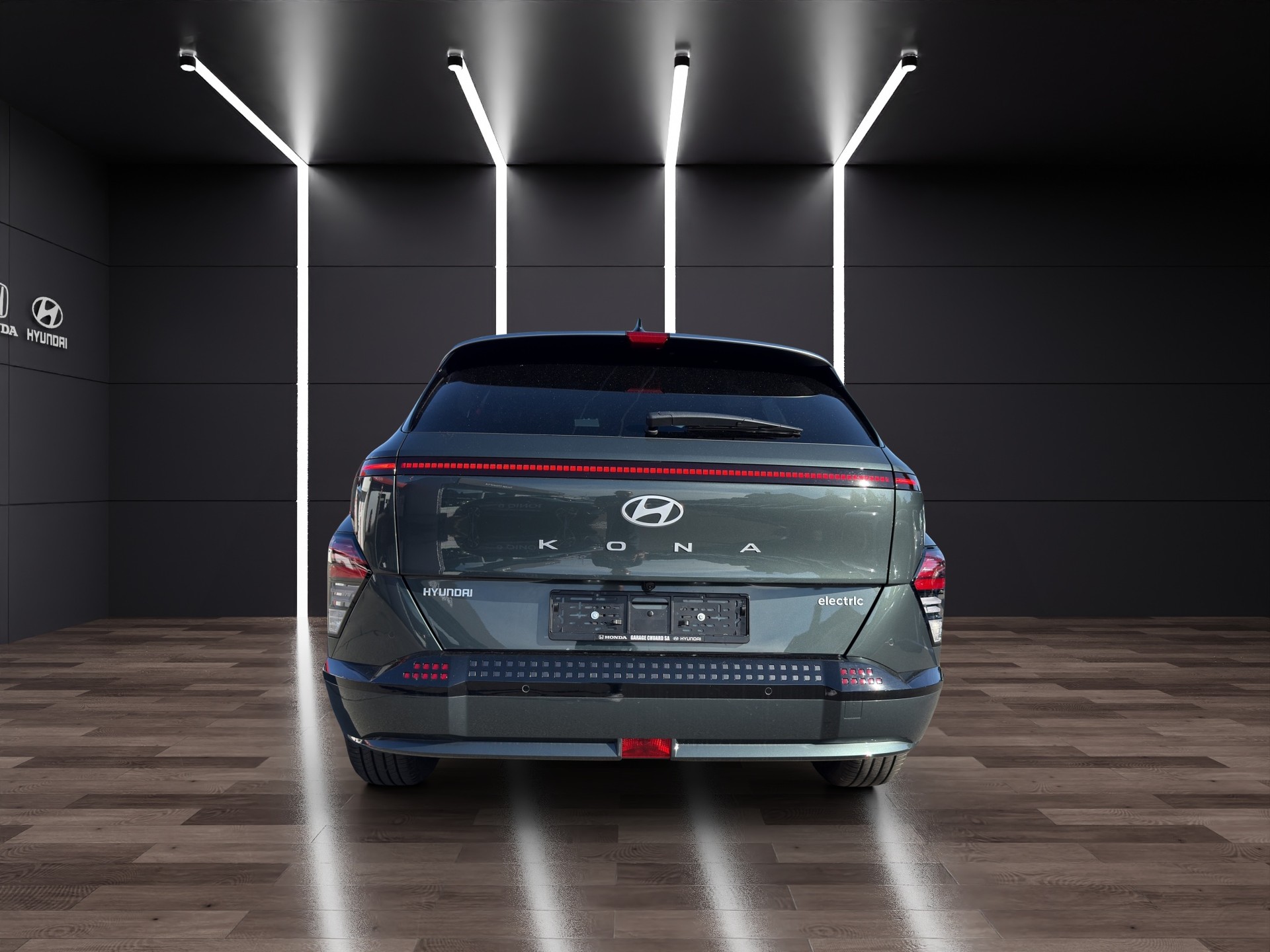 HYUNDAI Kona EV 65.4 kWh Amplia-image-4