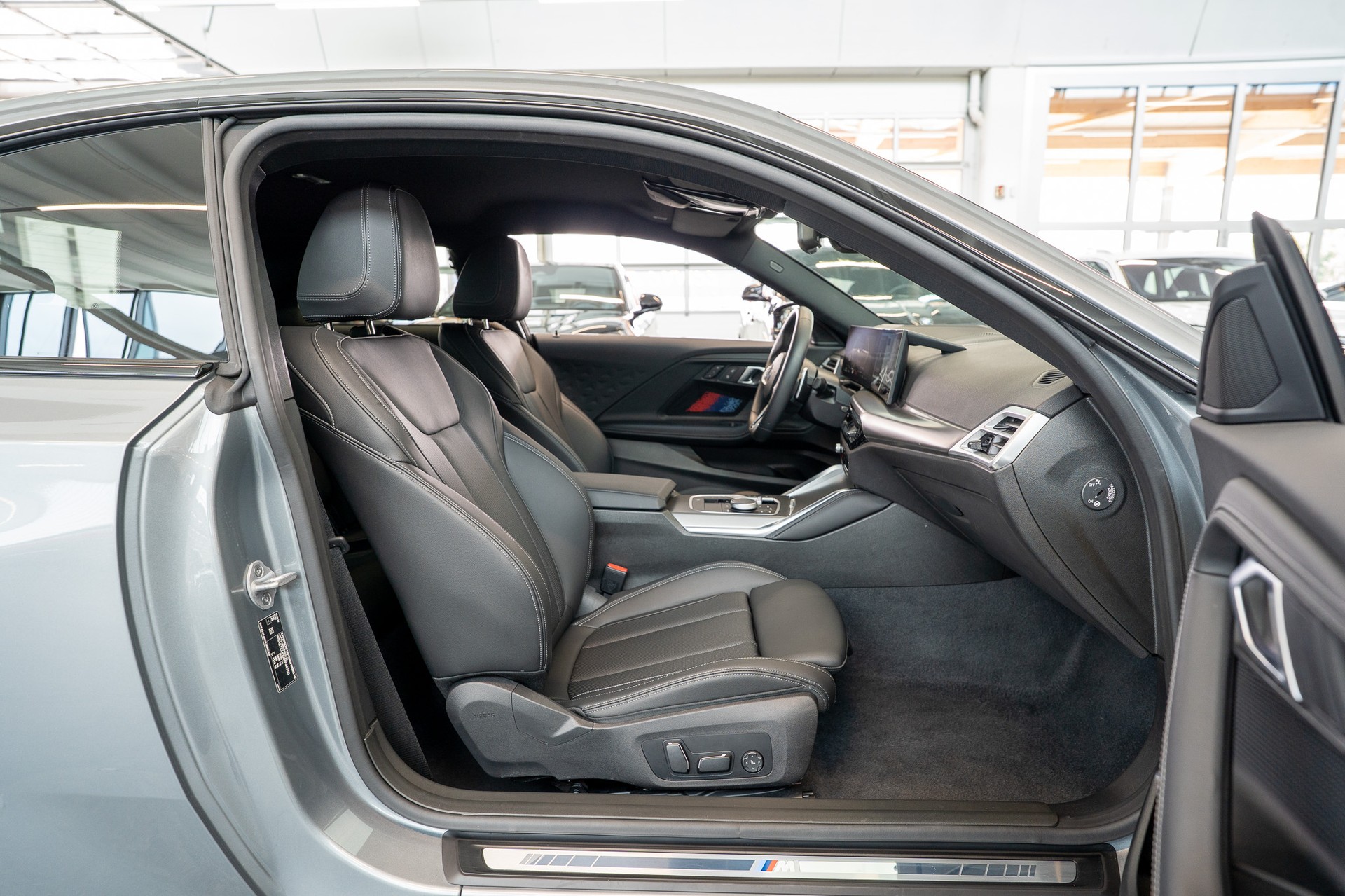 BMW 230i Coupé M Sport / LCI / 360°Kamera / el.Sitze-image-14