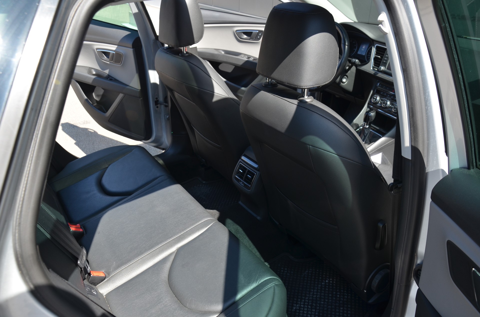 SEAT Leon ST 1.8 TSI X-Perience 4Drive DSG-image-12