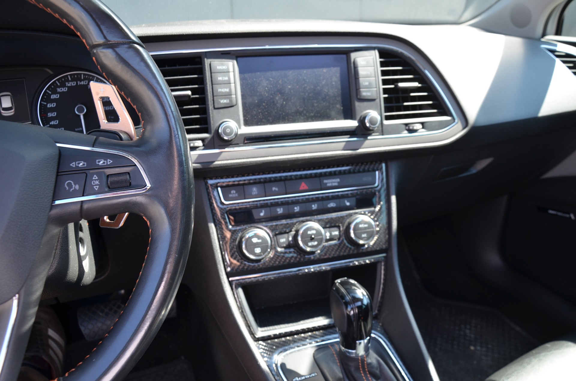 SEAT Leon ST 1.8 TSI X-Perience 4Drive DSG-image-16