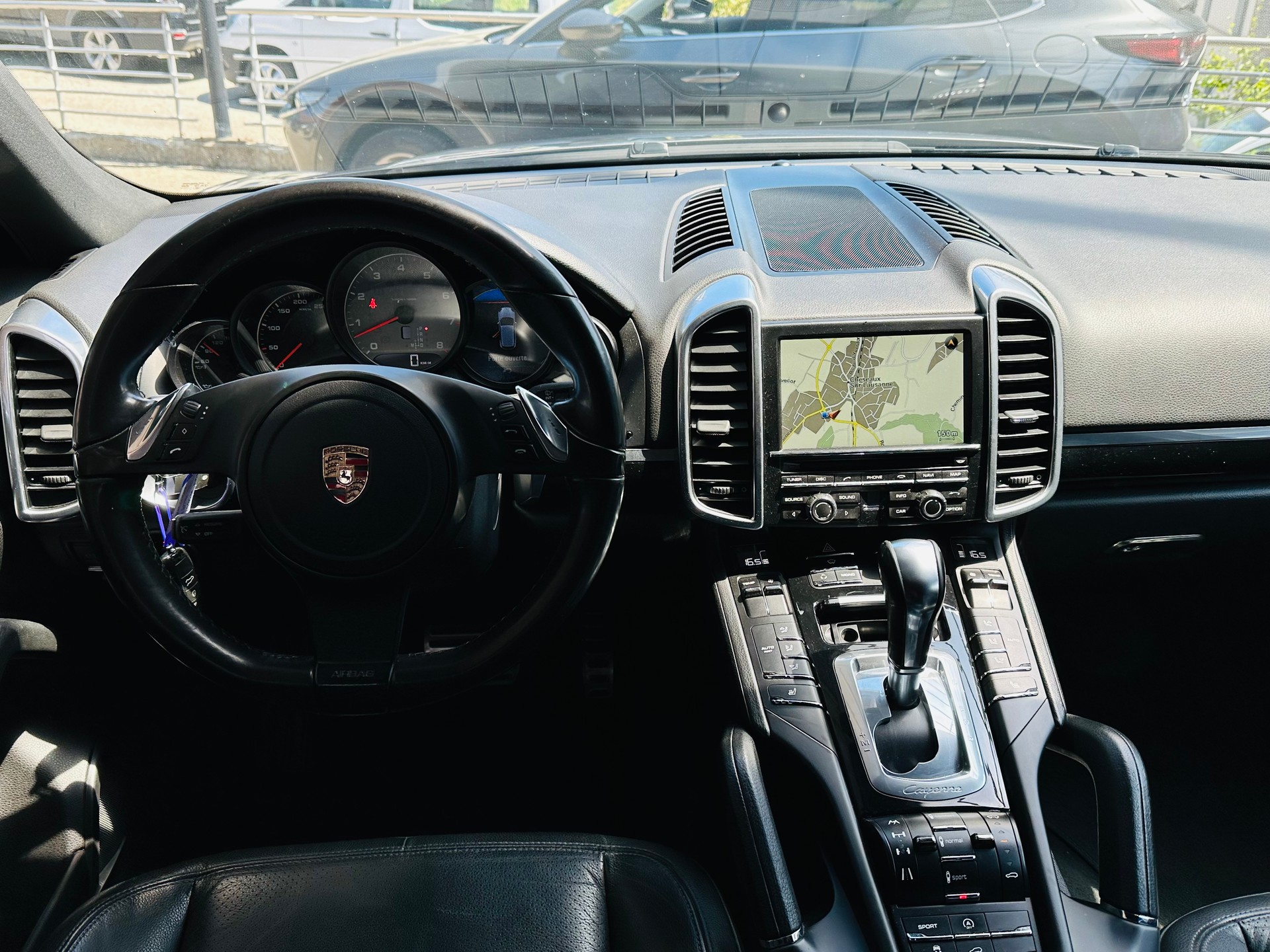PORSCHE Cayenne S-image-12