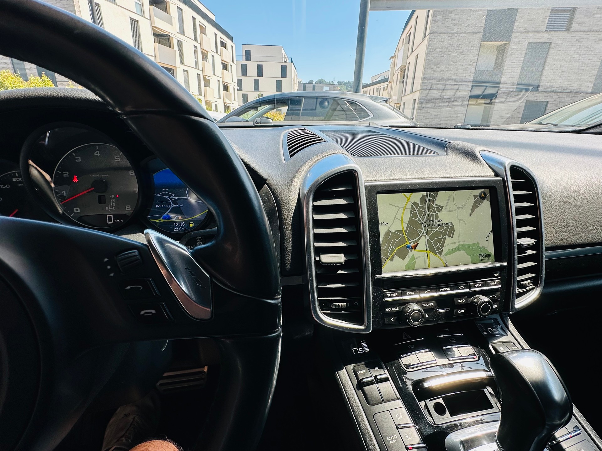 PORSCHE Cayenne S-image-11