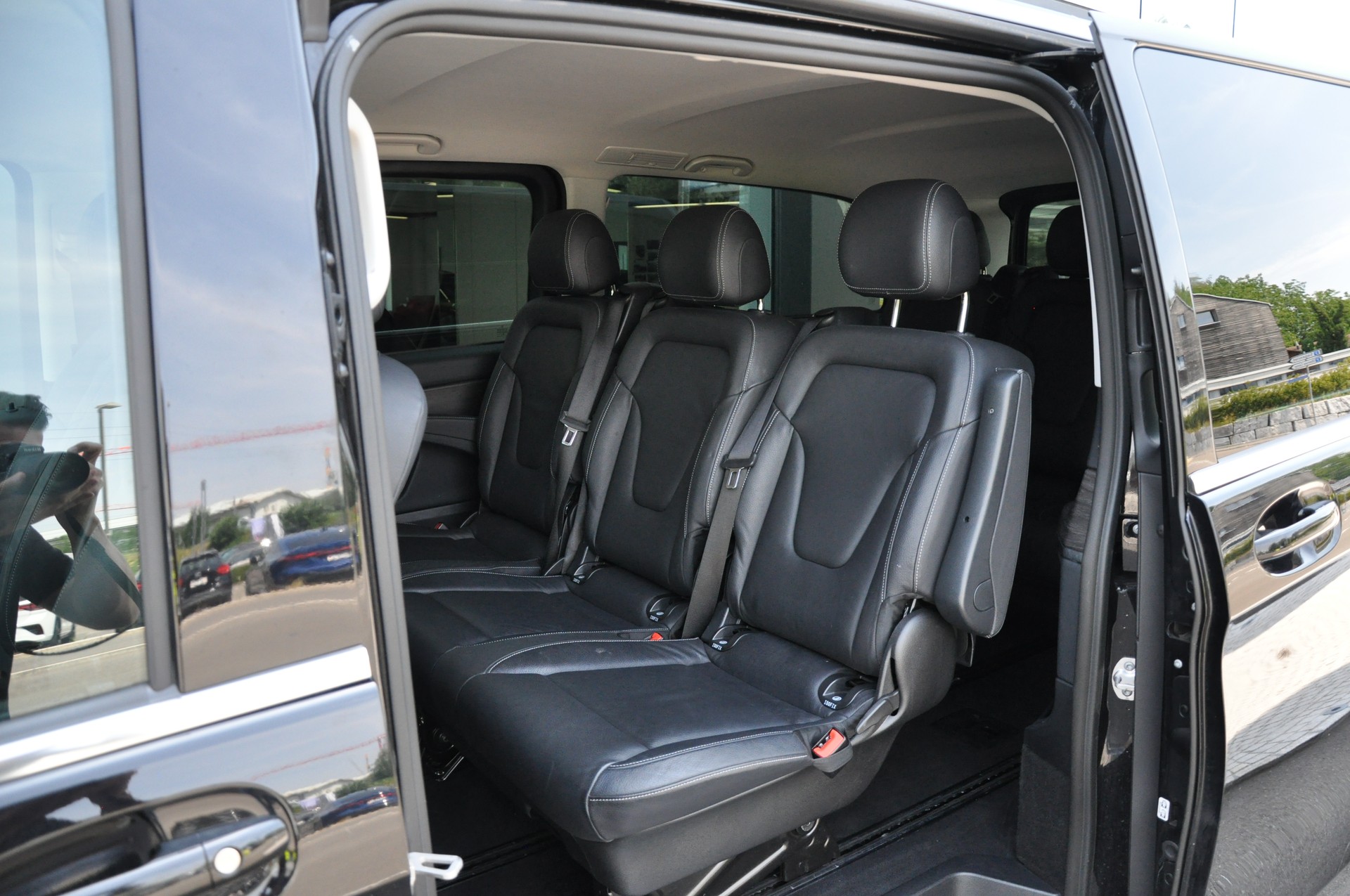 MERCEDES-BENZ V 300 d extralang Avantgarde 4Matic 9G-Tronic-image-19