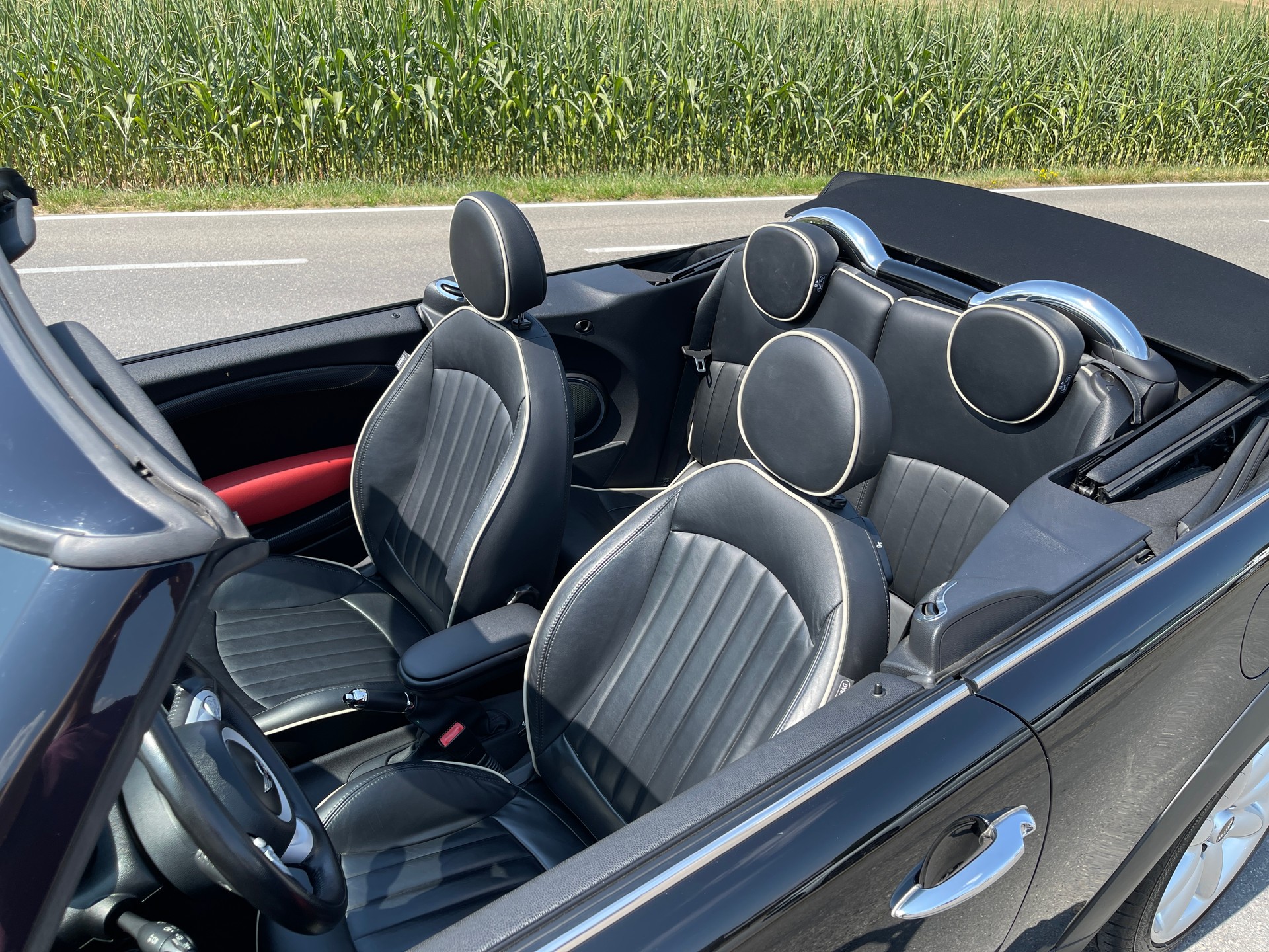 MINI Cooper S Cabriolet-image-8
