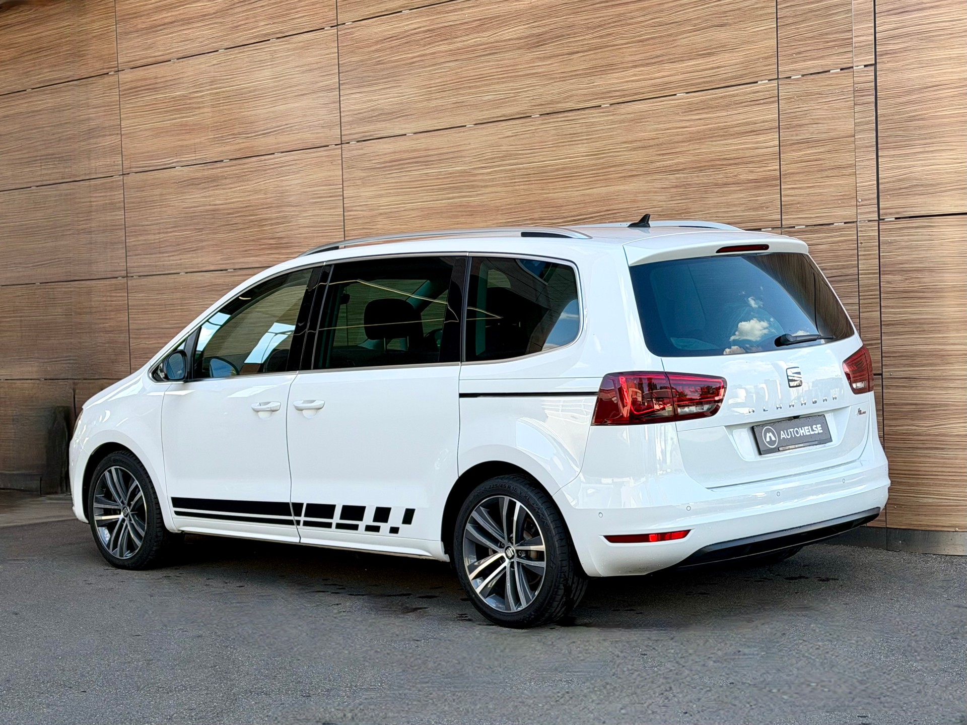 SEAT Alhambra 1.4 TSI FR Line DSG - 7 Plätzer - 8-fach Alu - AHK - Frisch ab MFK --image-4