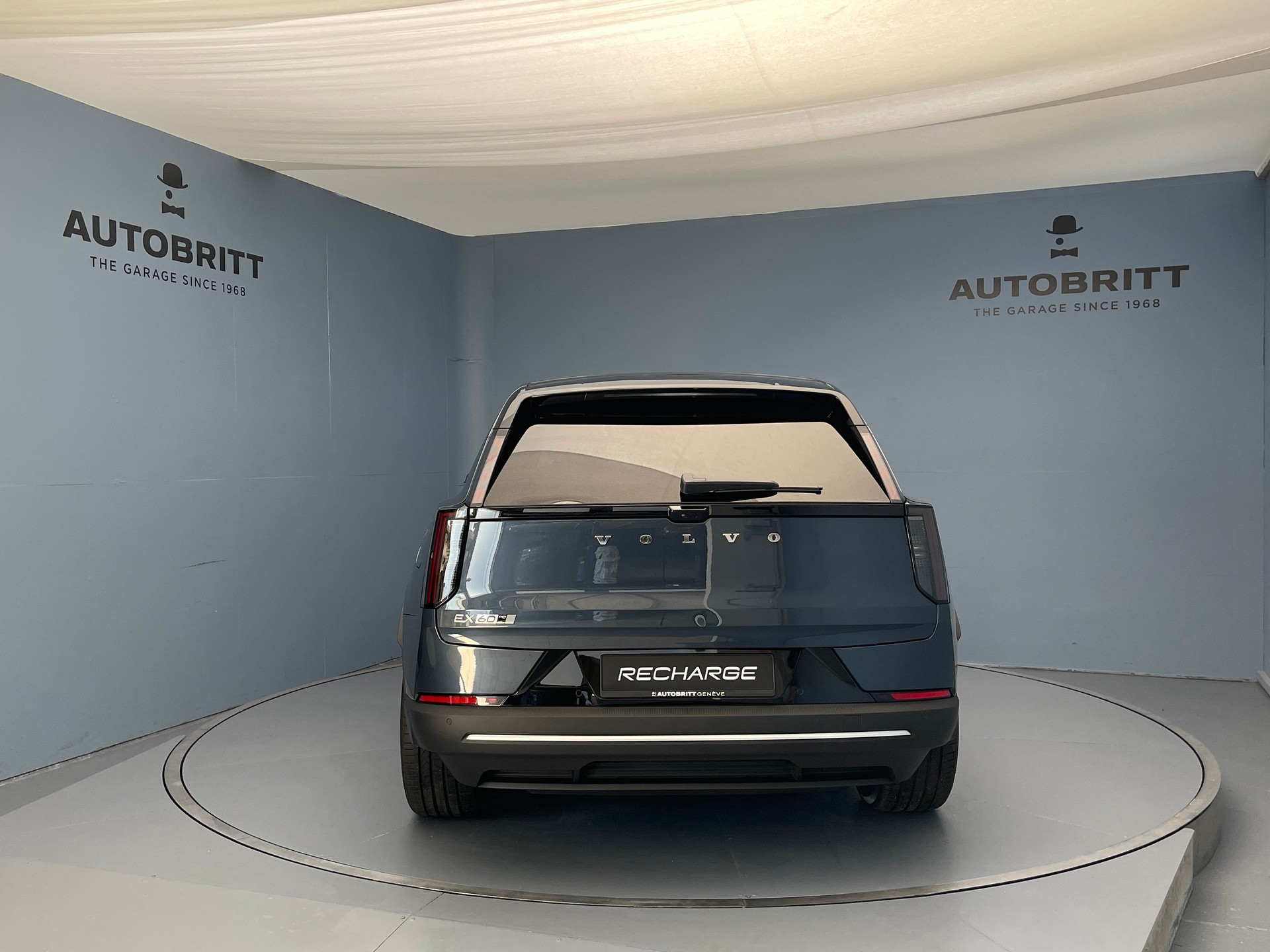 VOLVO EX60 Twin Ultra AWD-showroom-element-1
