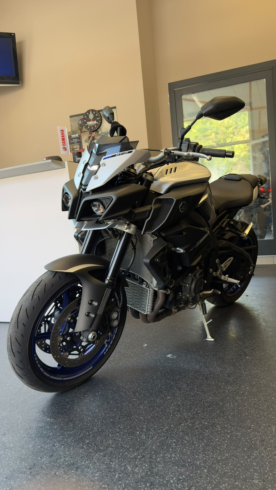 YAMAHA MT-10 ABS