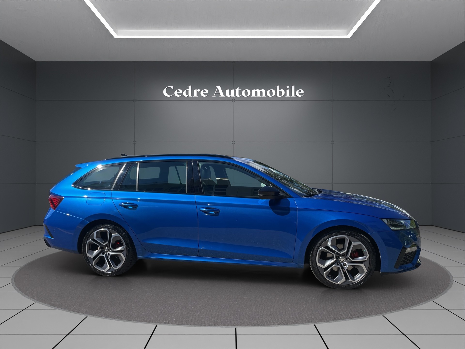 SKODA Octavia Combi 2.0 TDI DSG RS 4x4-image-6