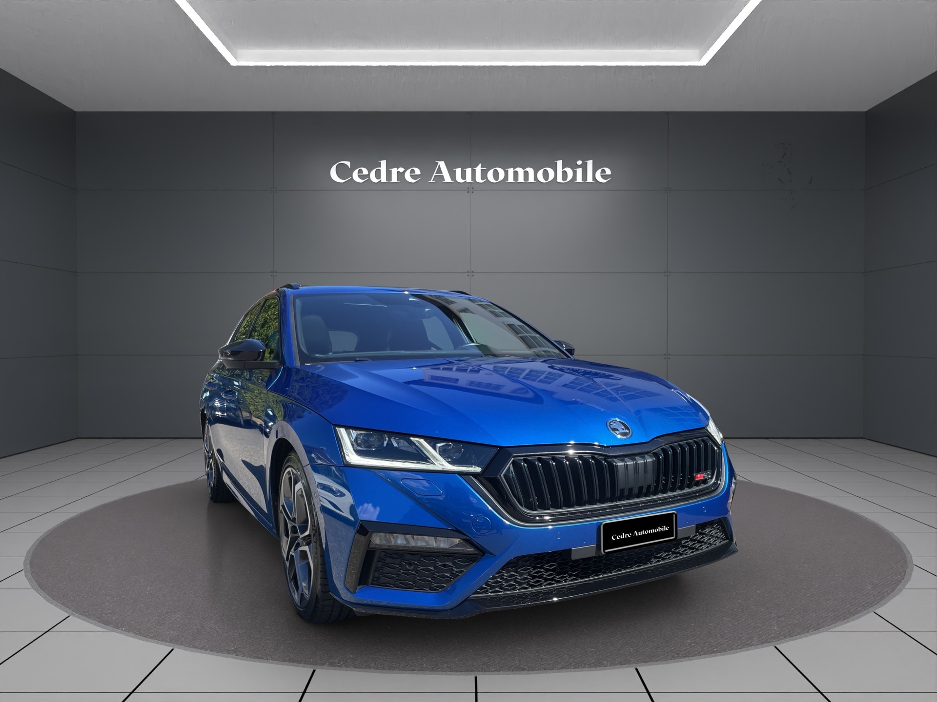 SKODA Octavia Combi 2.0 TDI DSG RS 4x4-showroom-element-2