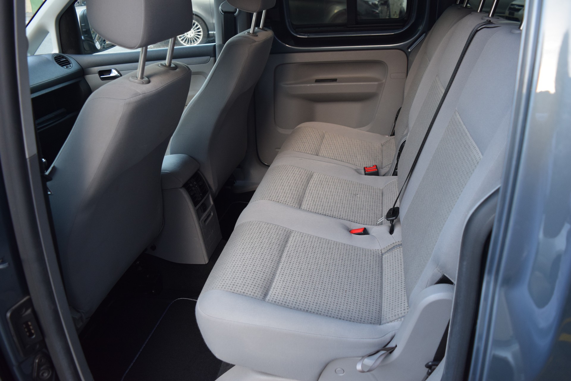 VW Caddy 1.9TDI PD 4Motion-image-13