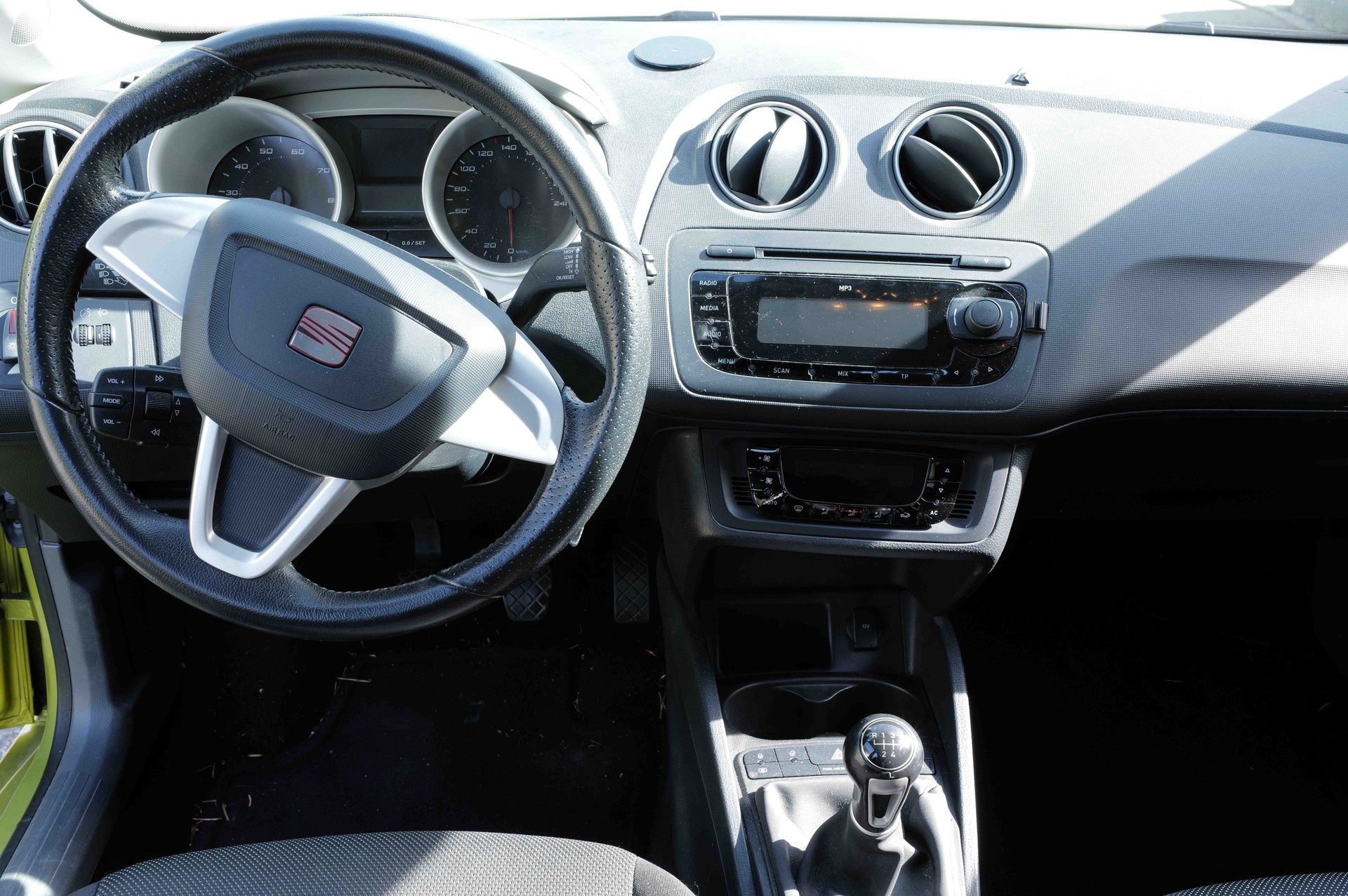 SEAT 1.6 16V Sport-image-4