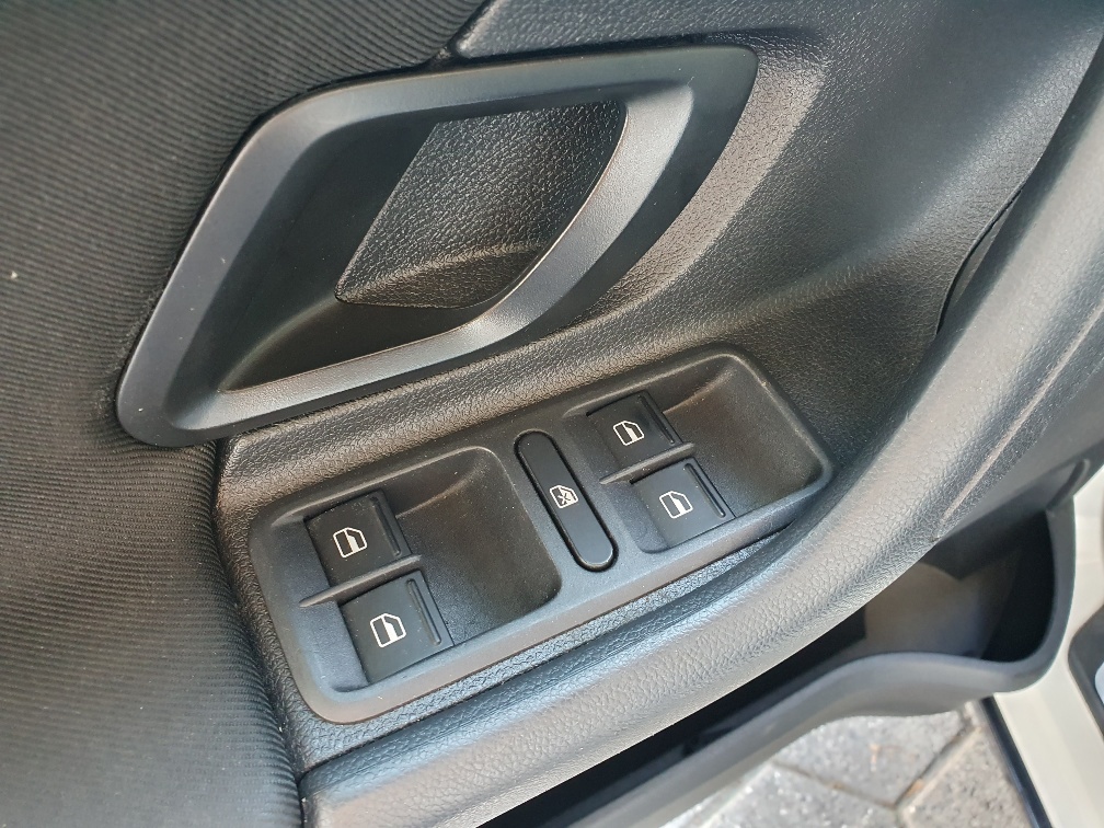 SKODA Fabia 1.2 TSI Monte Carlo-image-13