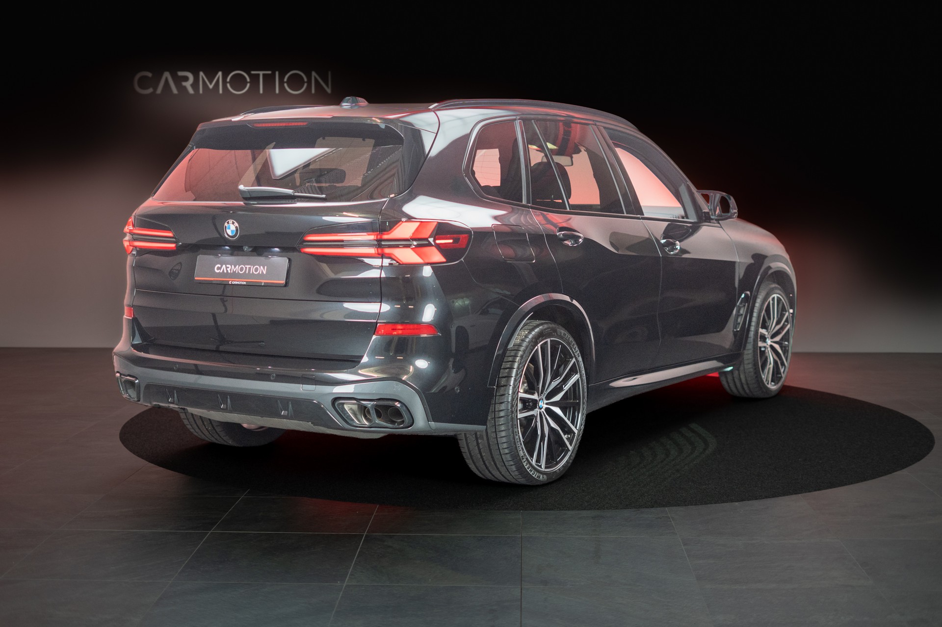 BMW X5 M60i xDrive M Sport Pro / Panorama / 360°Kamera / AHK-showroom-element-3