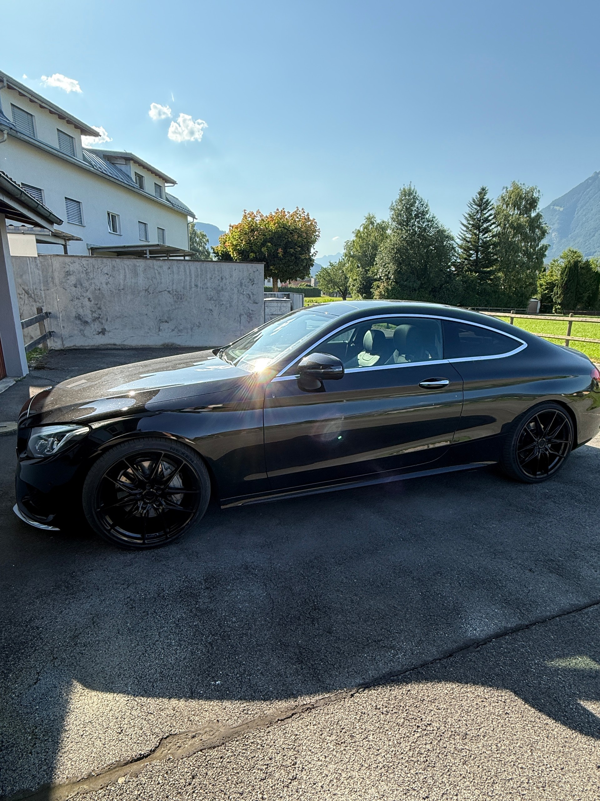MERCEDES-BENZ C 400 AMG Line 4matic-image-1