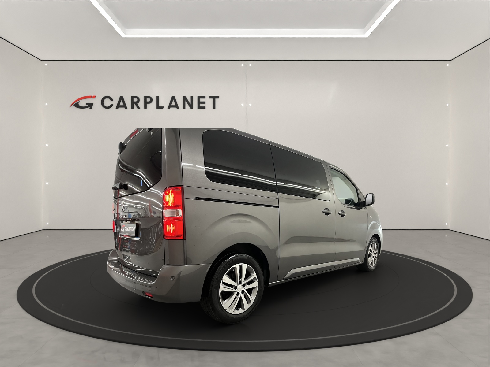 PEUGEOT Traveller Standard 2.0 BlueHDi 180 Business VIP S/S-image-4