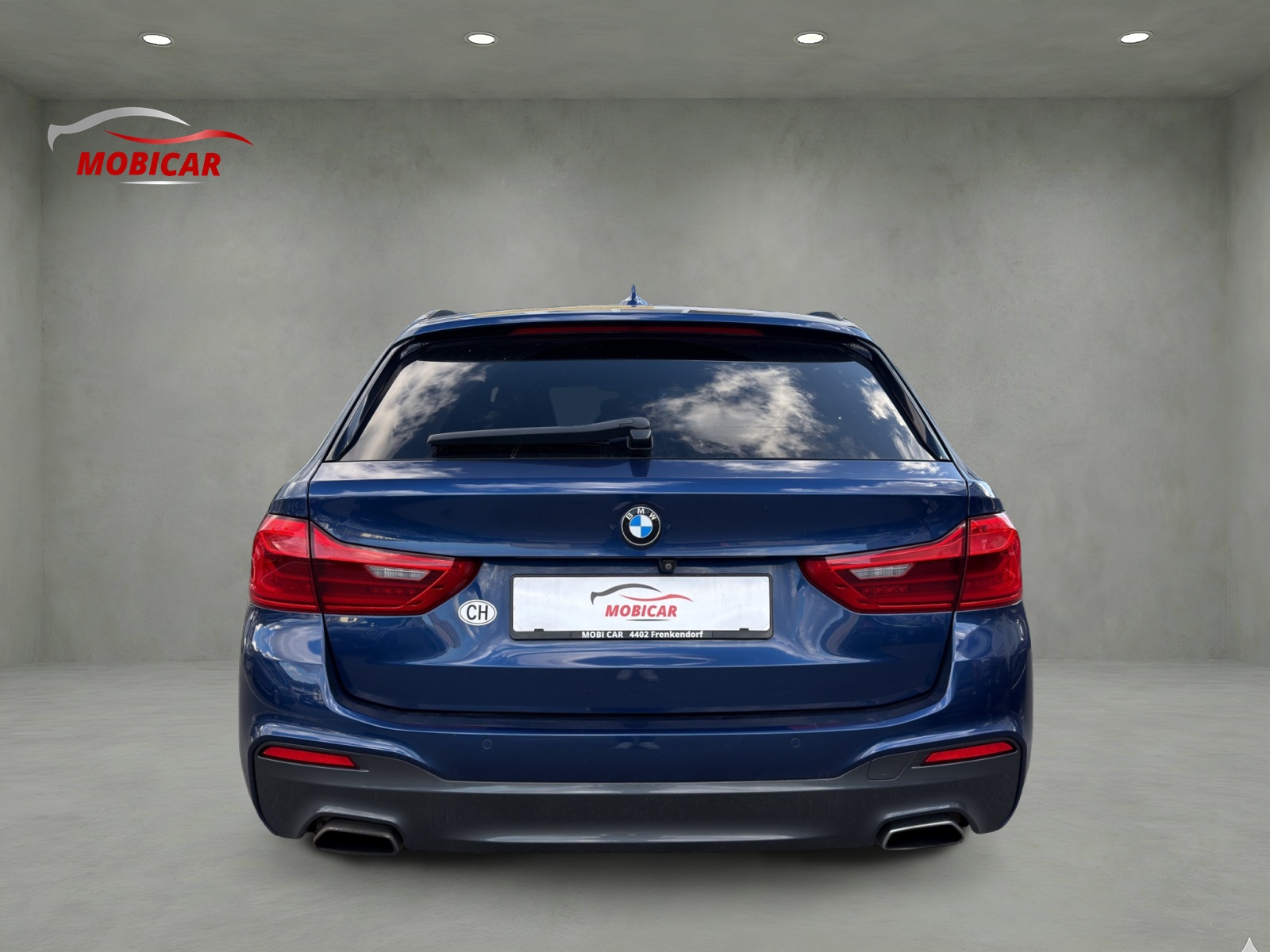BMW 540i xDrive Touring Steptronic-showroom-element-3