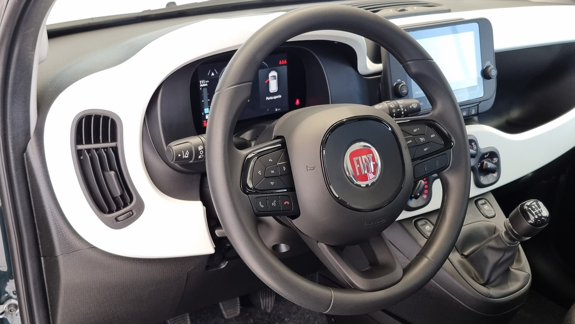 FIAT Pandina 1.0 Hybrid Cross-image-10
