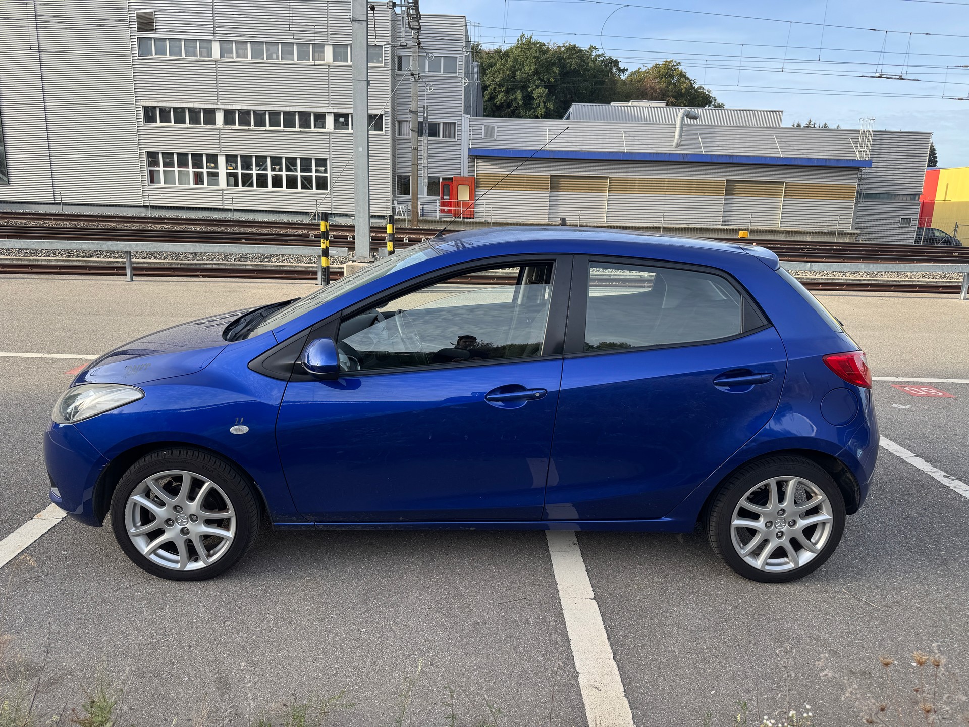 MAZDA 2 1.3i 16V Exclusive-showroom-element-1