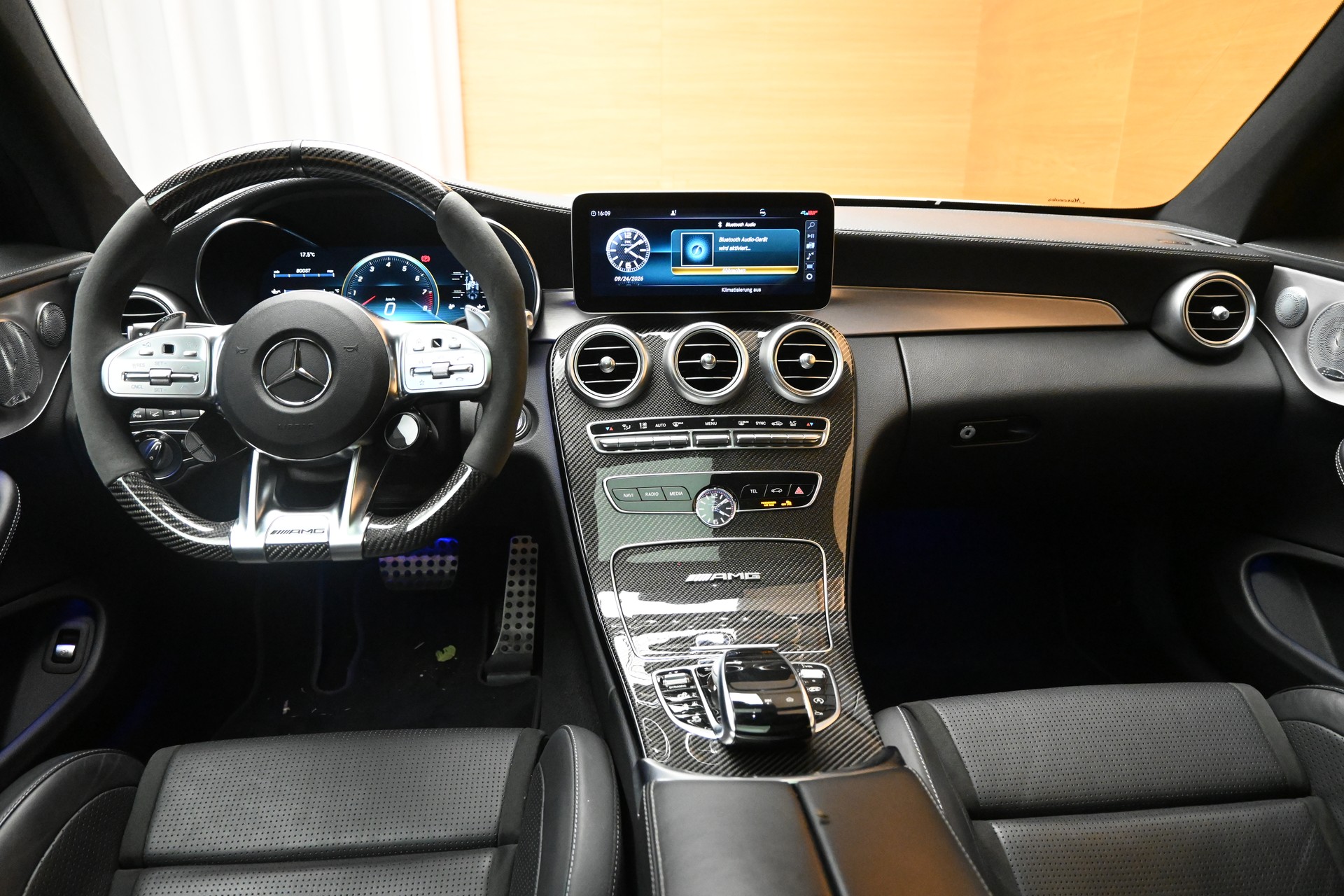 MERCEDES-BENZ C 63 S AMG 9G-tronic*Facelift*-image-8