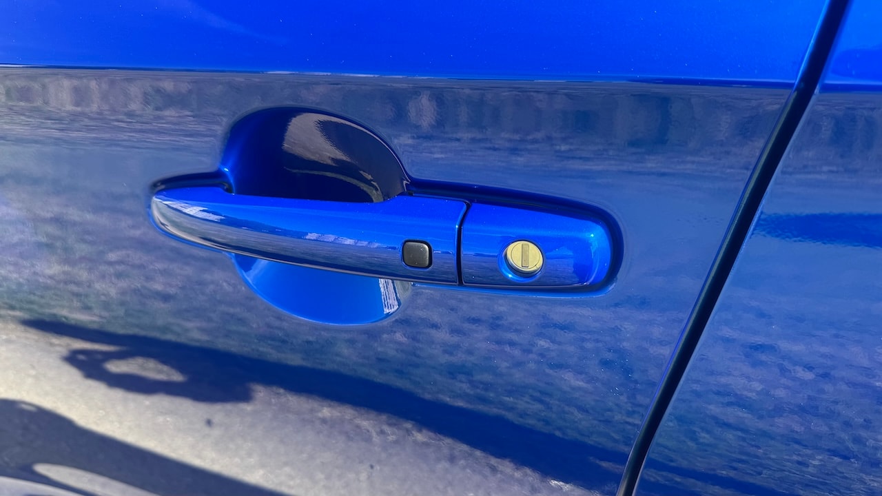 SUZUKI NEW SWIFT 1.2 COMPACT HYBRID 4X4-image-10