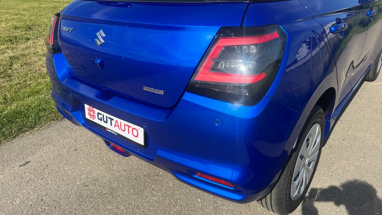 SUZUKI NEW SWIFT 1.2 COMPACT HYBRID 4X4-image-9