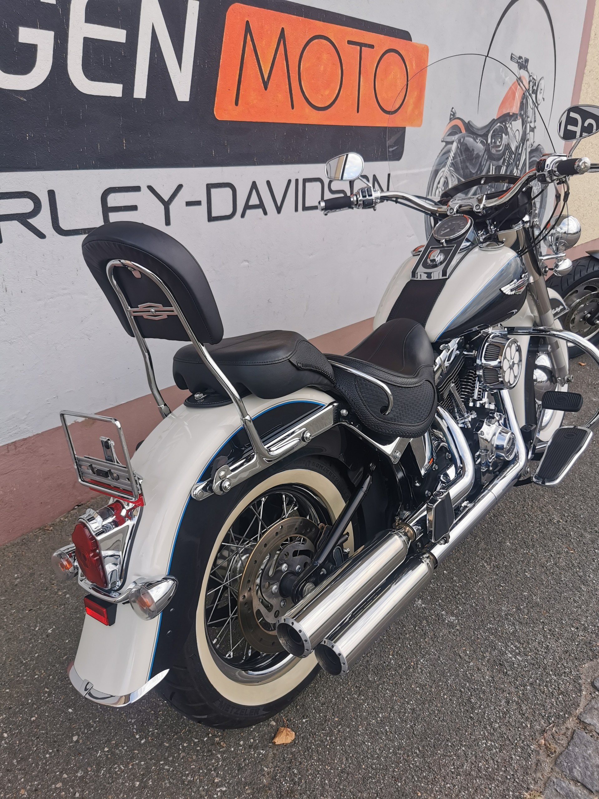 HARLEY-DAVIDSON FLSTN Softail Deluxe ABS-image-4