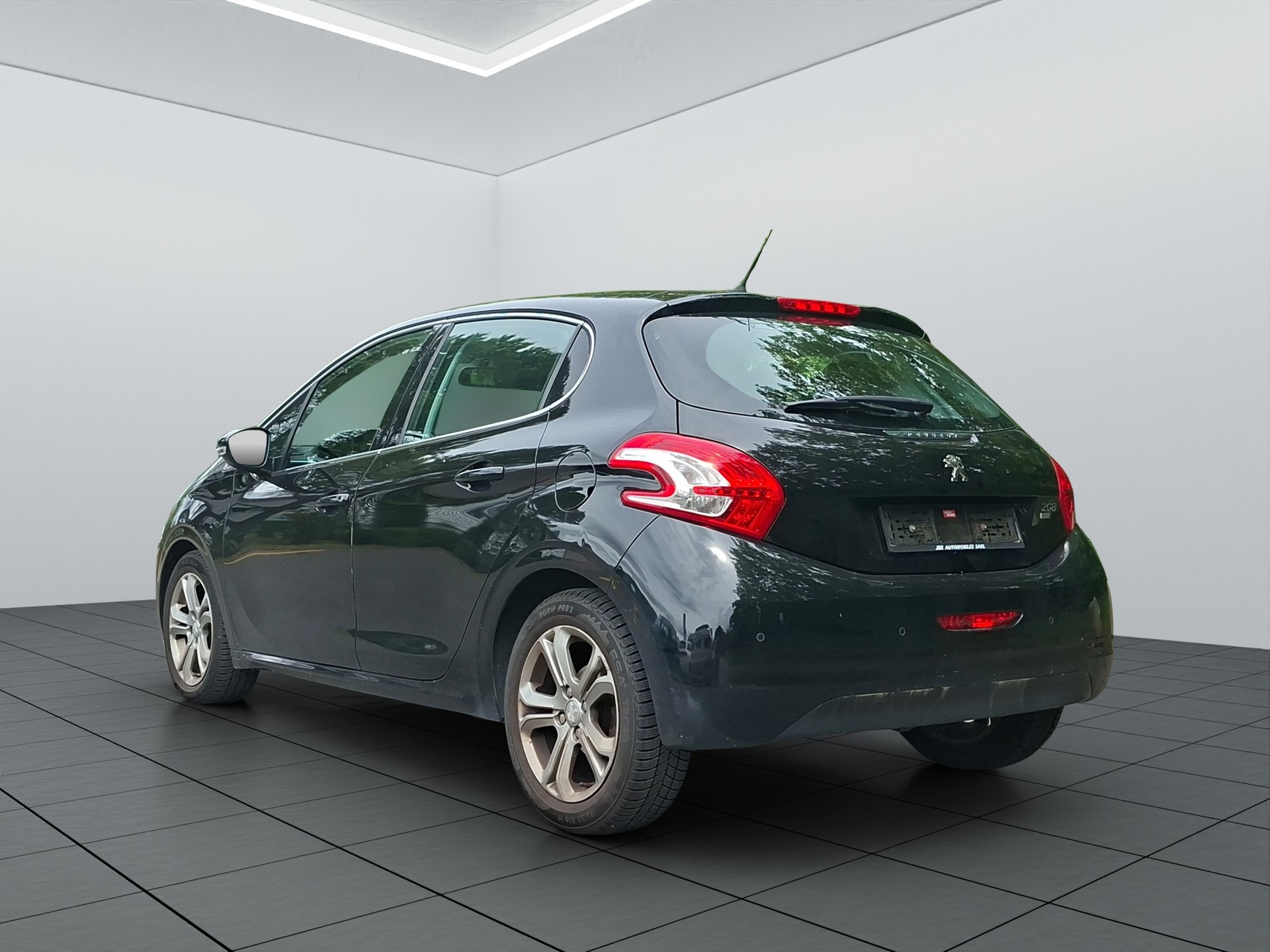 PEUGEOT 208 1.6 e-HDI Allure-showroom-element-1