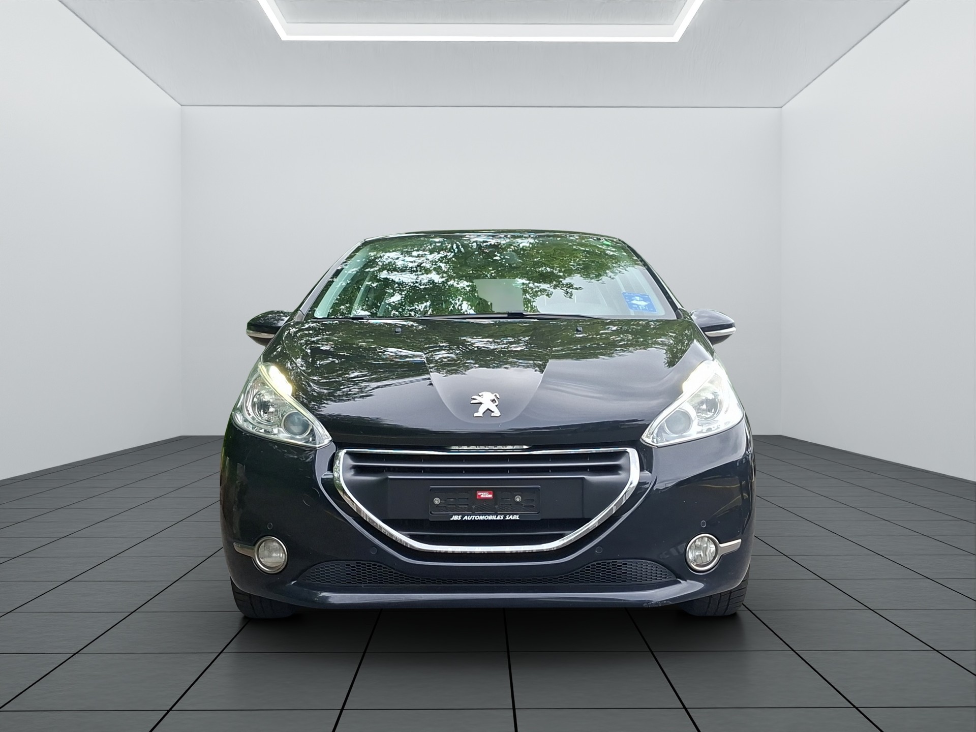 PEUGEOT 208 1.6 e-HDI Allure-showroom-element-3