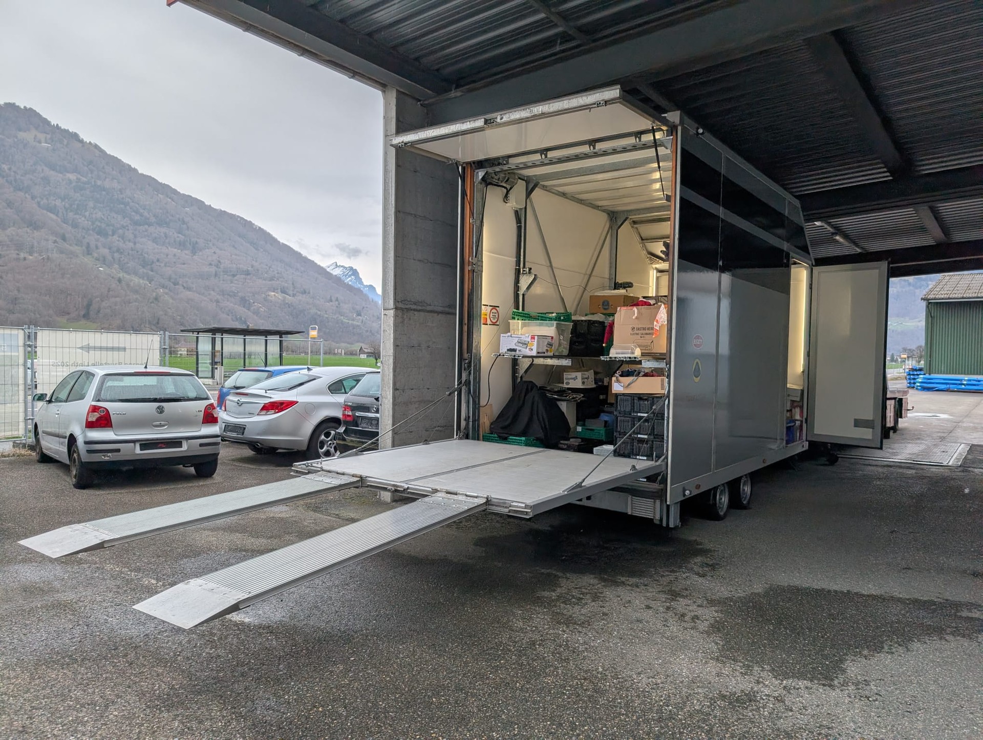 DALTEC Rennwagen Transport Anhänger-image-3