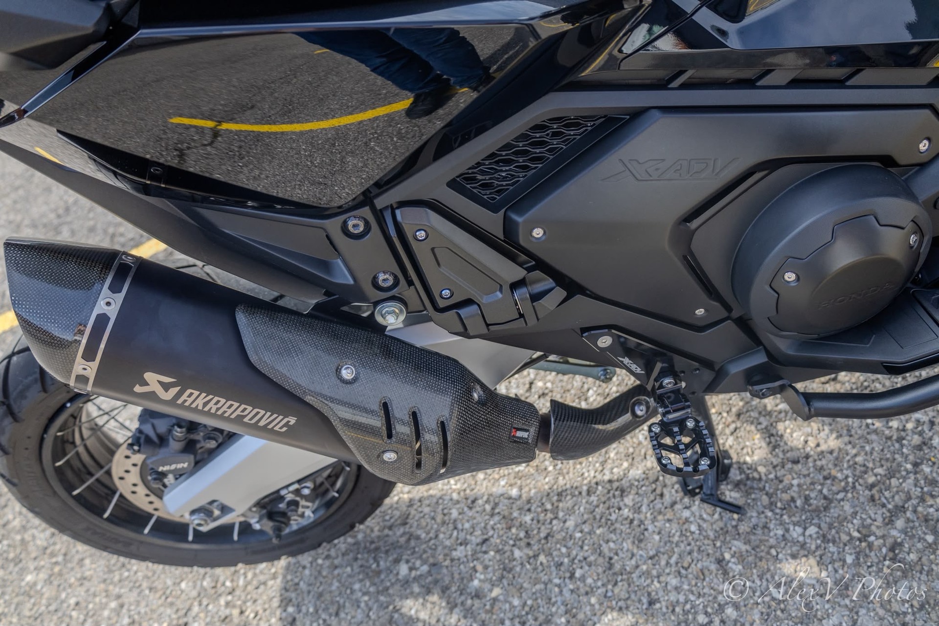 HONDA X-ADV 750-image-6