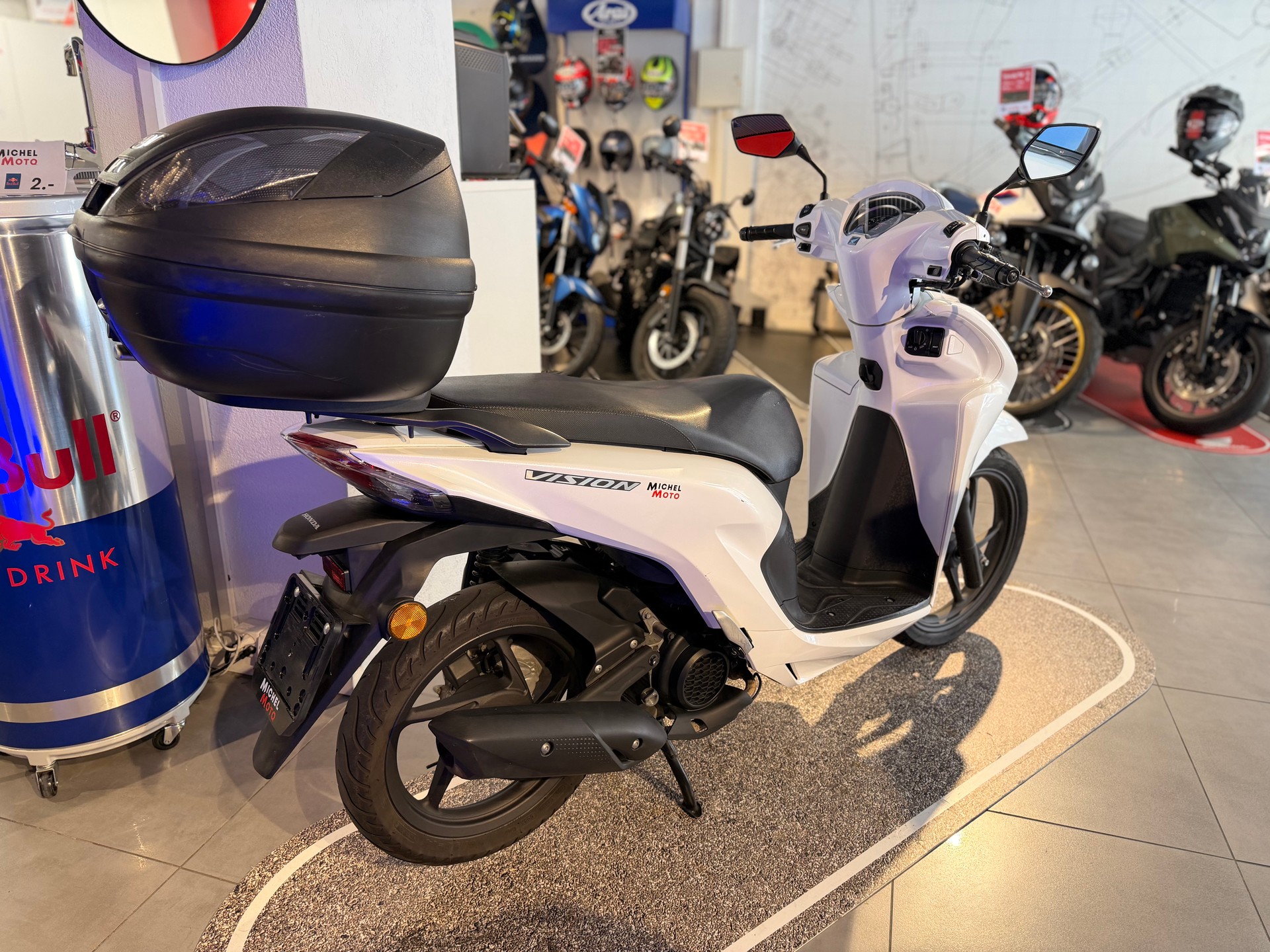 HONDA NSC Vision 110-showroom-element-2