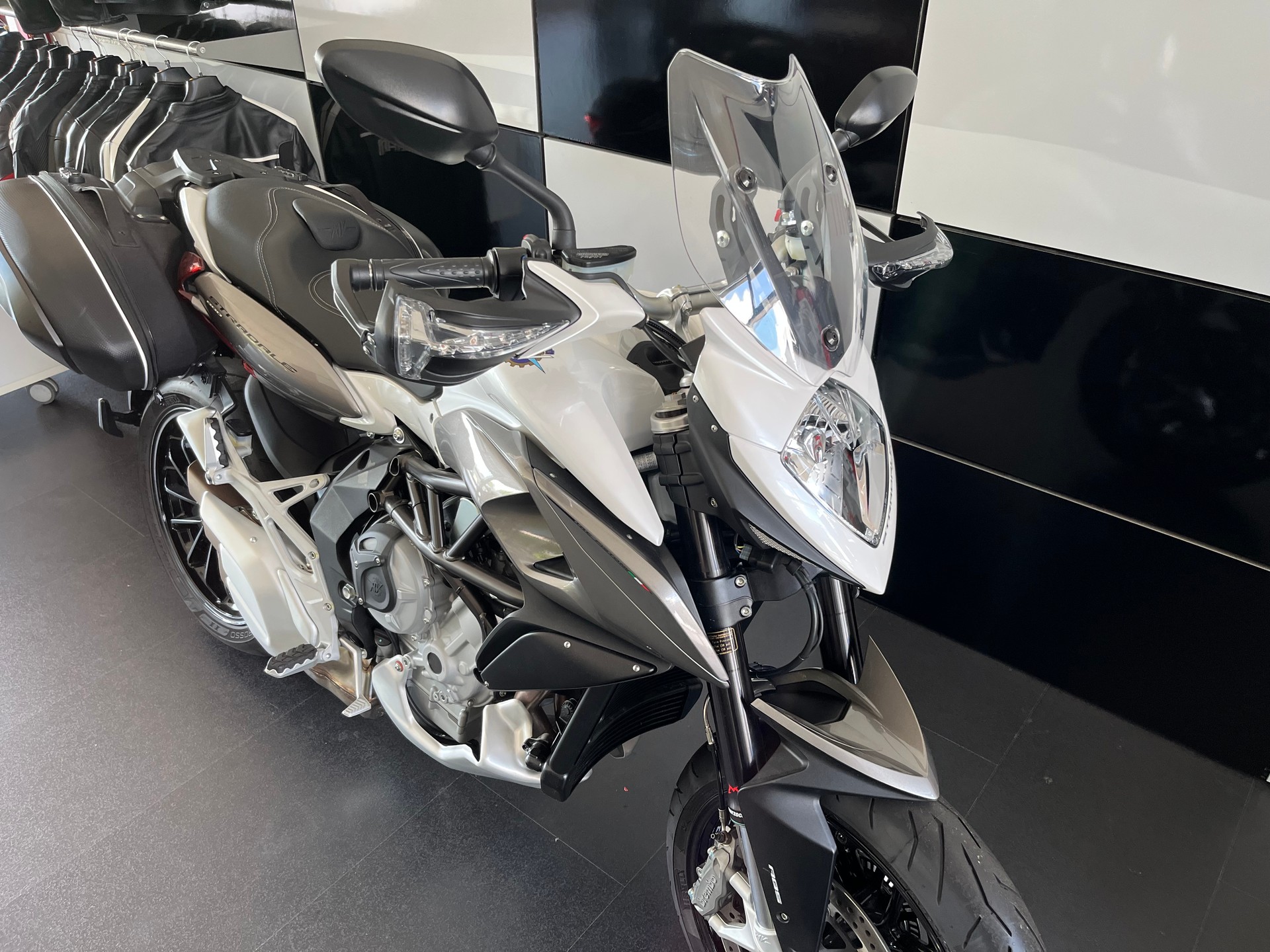 MV AGUSTA Stradale 800 EAS ABS-image-6