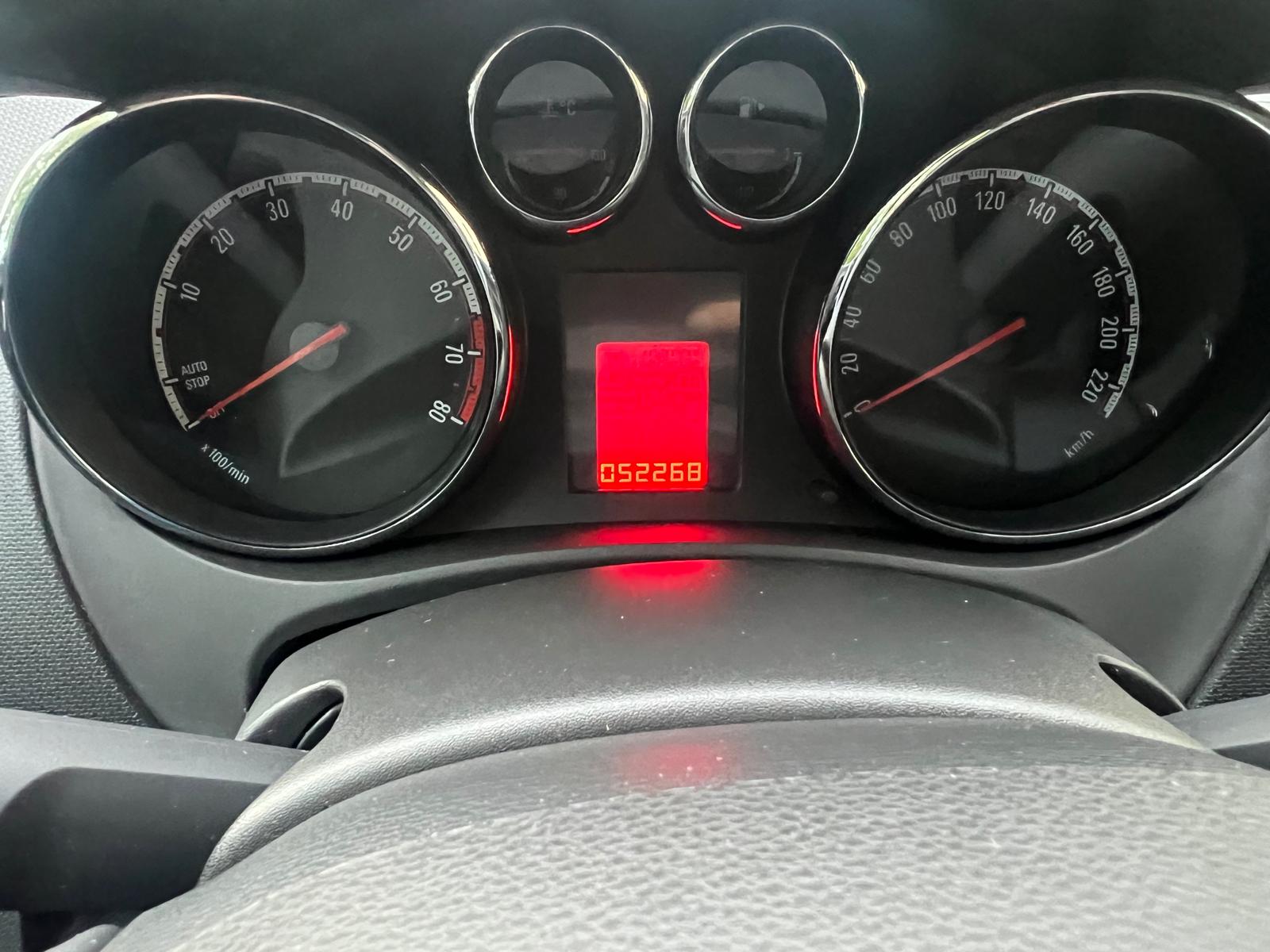 OPEL Meriva 1.4 Turbo Active Edition-image-13