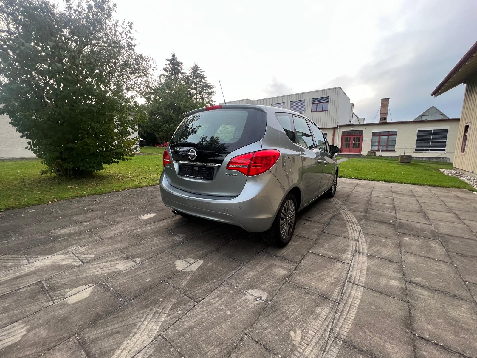 OPEL Meriva 1.4 Turbo Active Edition-image-9