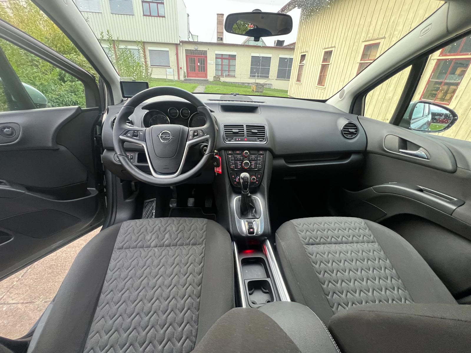 OPEL Meriva 1.4 Turbo Active Edition-image-10