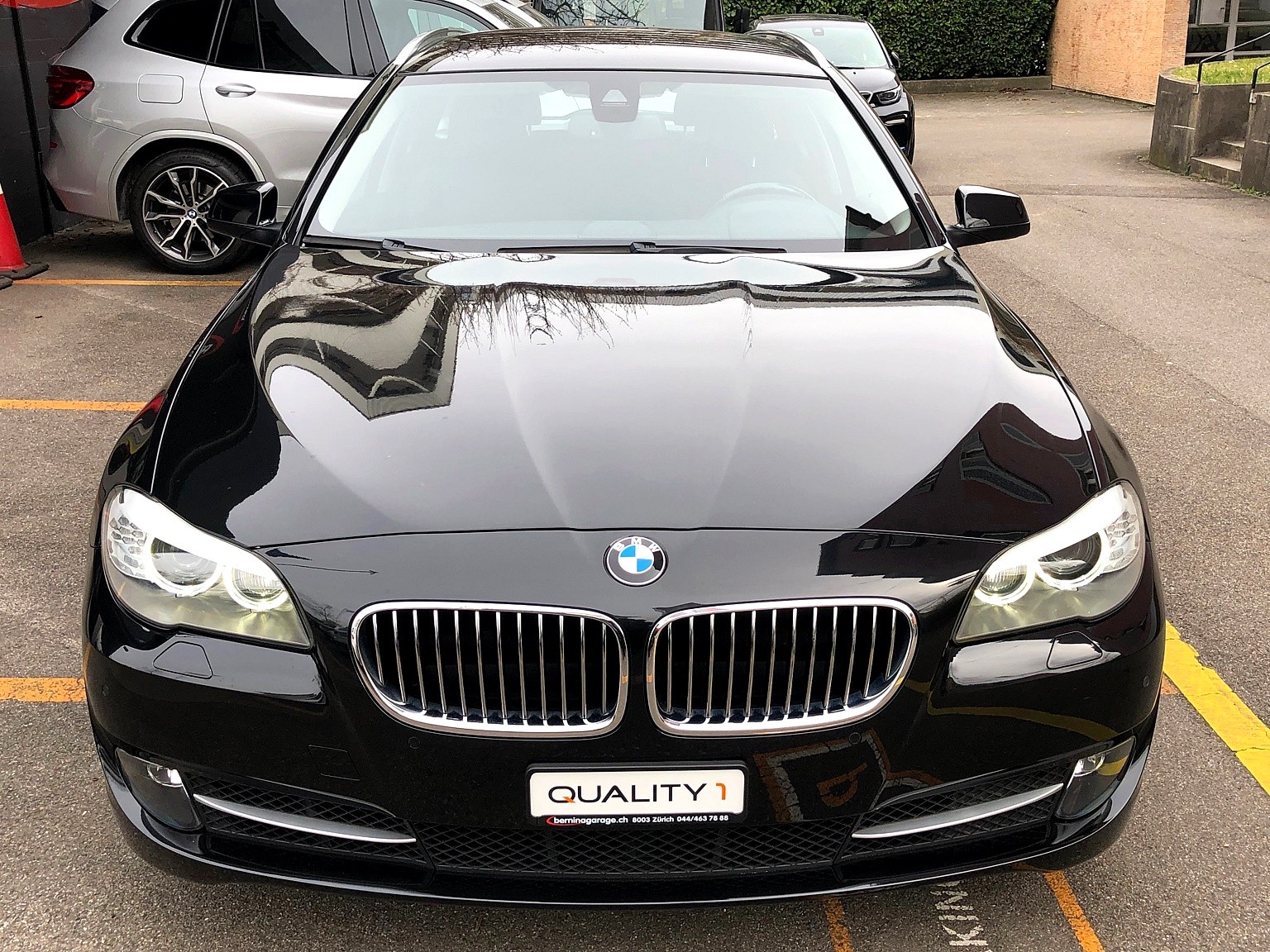 BMW 528i Touring Steptronic SAG-showroom-element-1